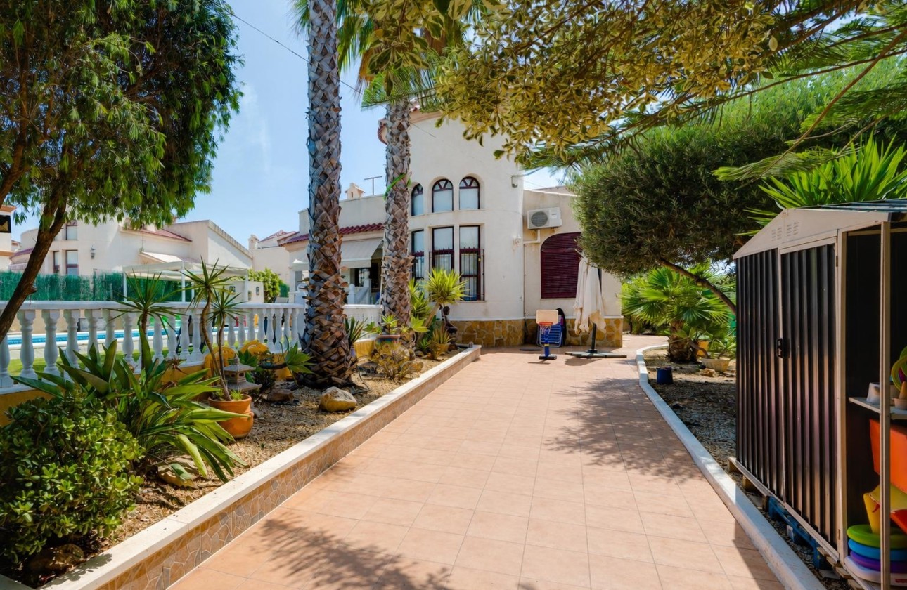 Resale - Detached Villa -
San Fulgencio - La Marina
