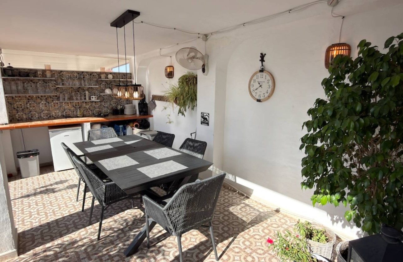 Resale - Detached Villa -
San Luis