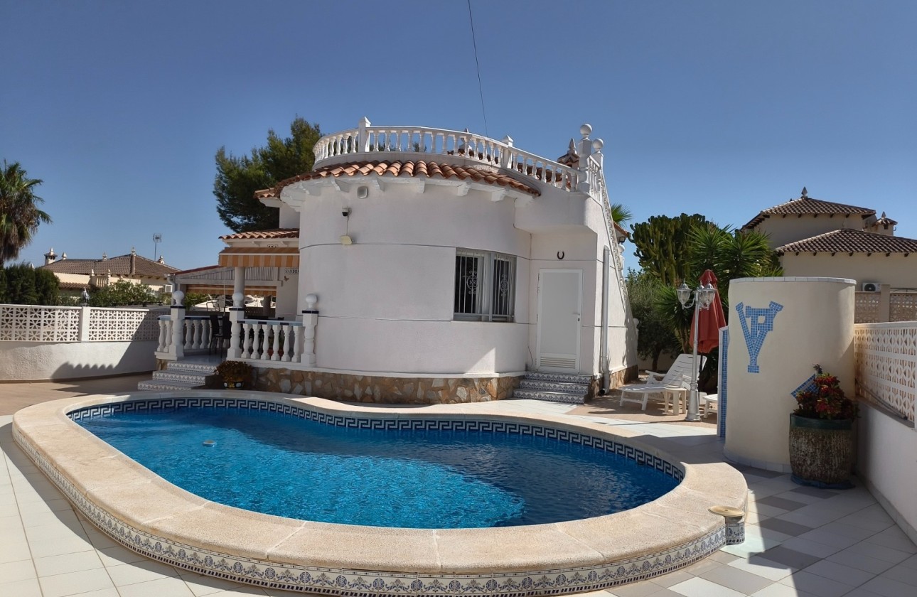 Resale - Detached Villa -
San Miguel de Salinas - Blue Lagoon