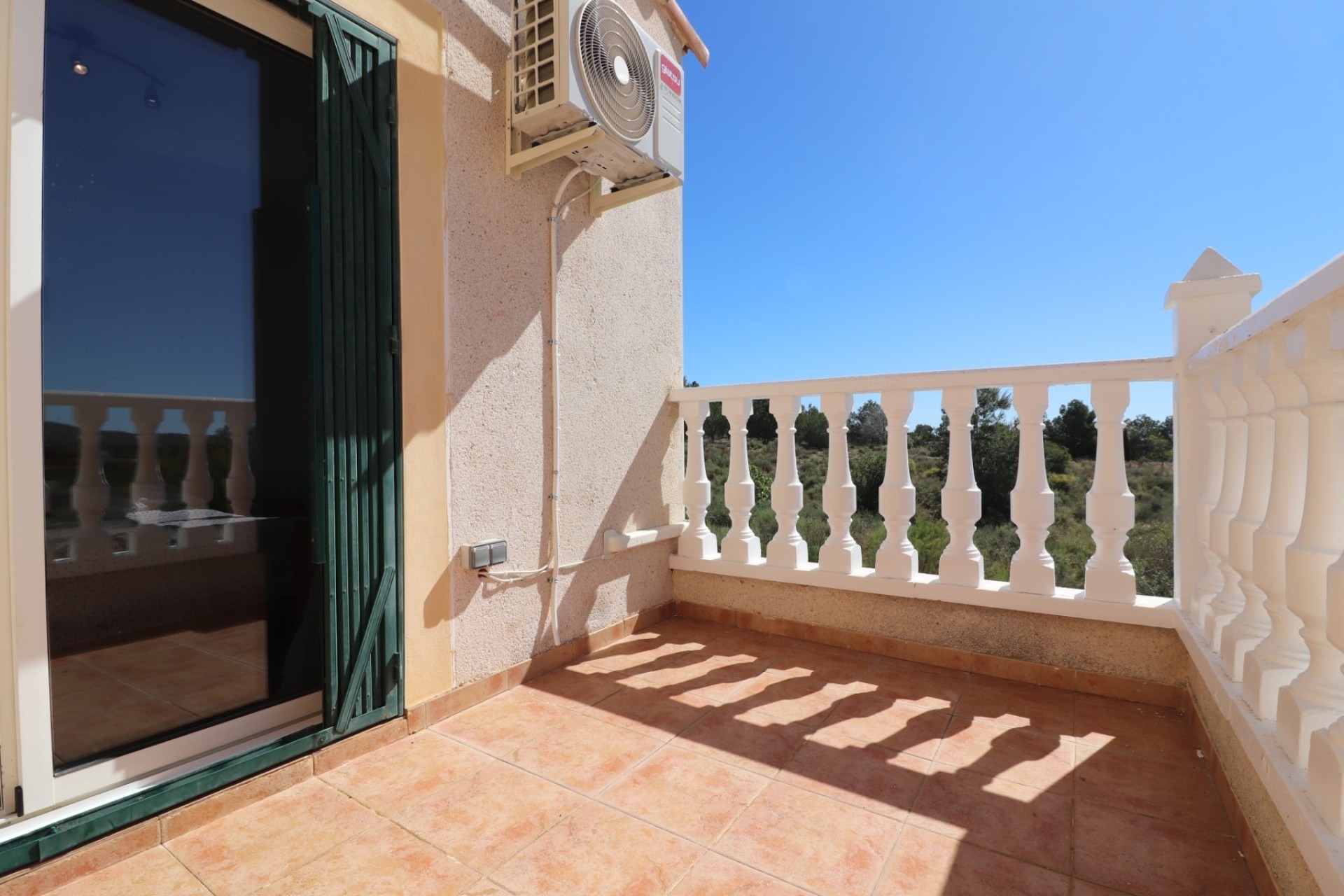 Resale - Detached Villa -
San Miguel de Salinas - Lake View Mansions