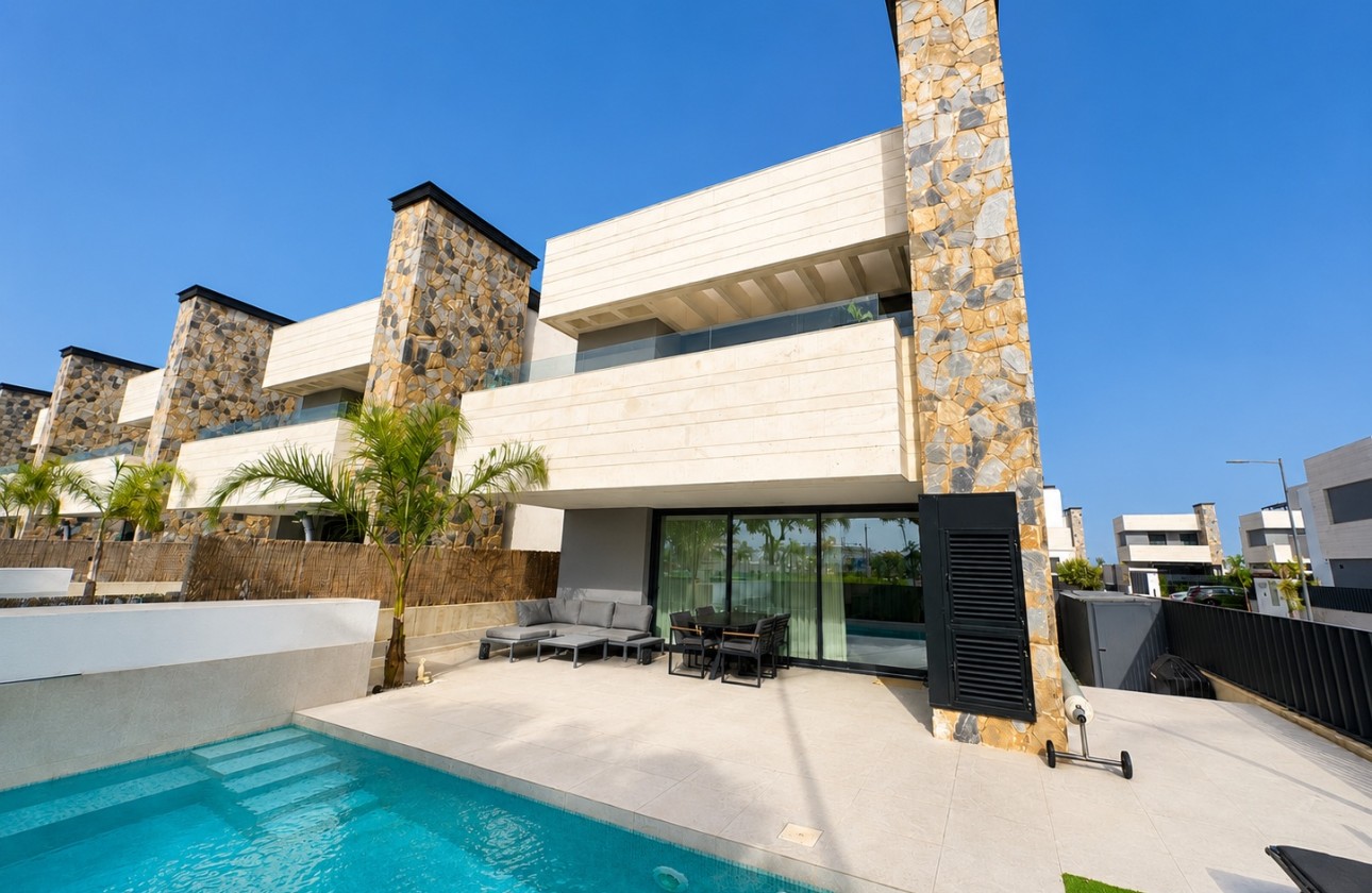 Resale - Detached Villa -
Santa Rosalia Resort - Santa Rosalia Lake and Life Resort