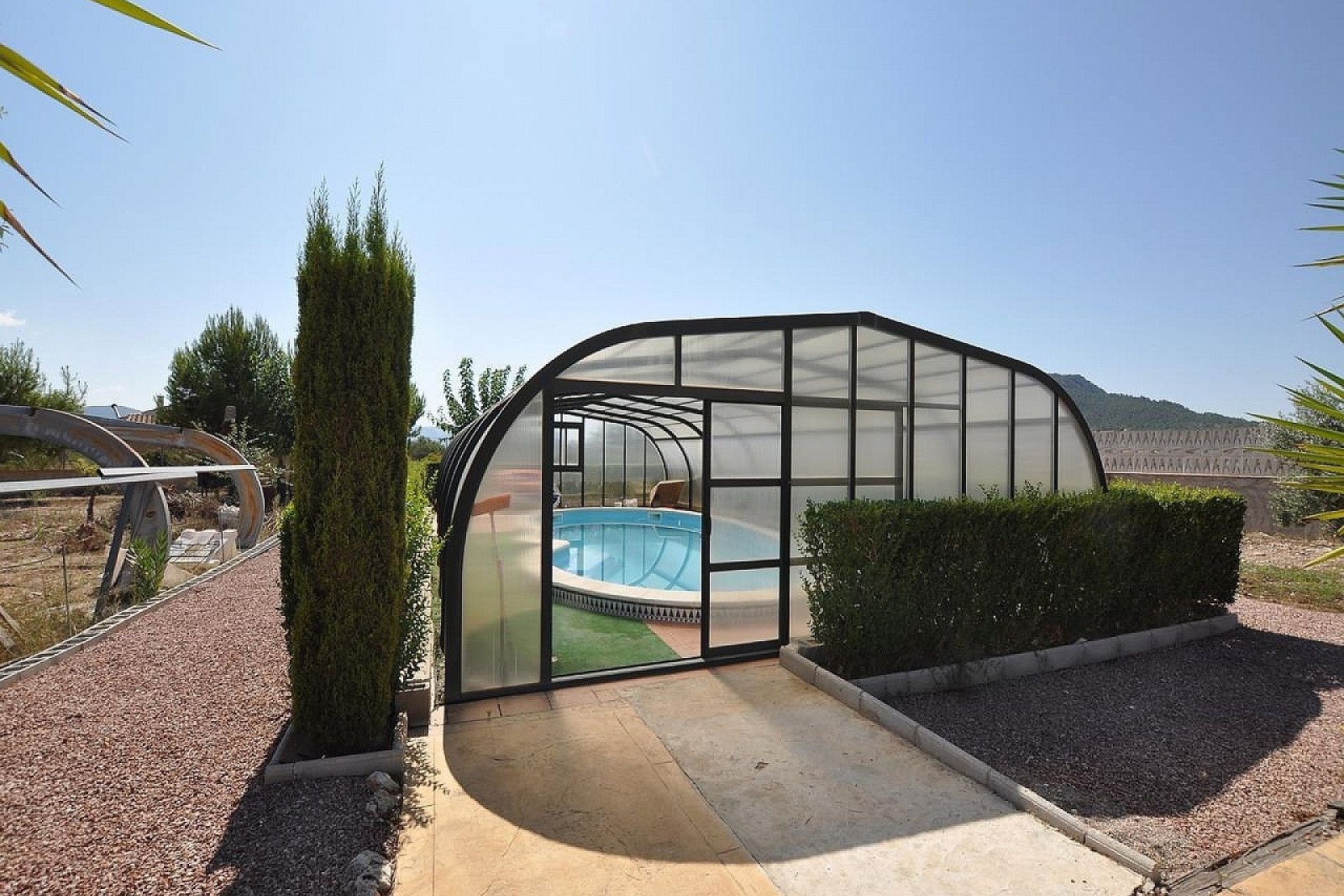 Resale - Detached Villa -
Sax - SAX