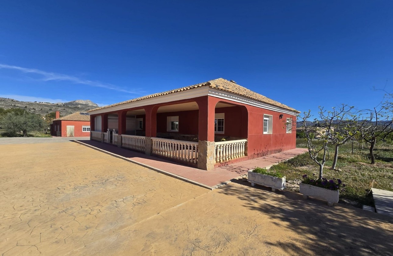 Resale - Detached Villa -
Sax - SAX