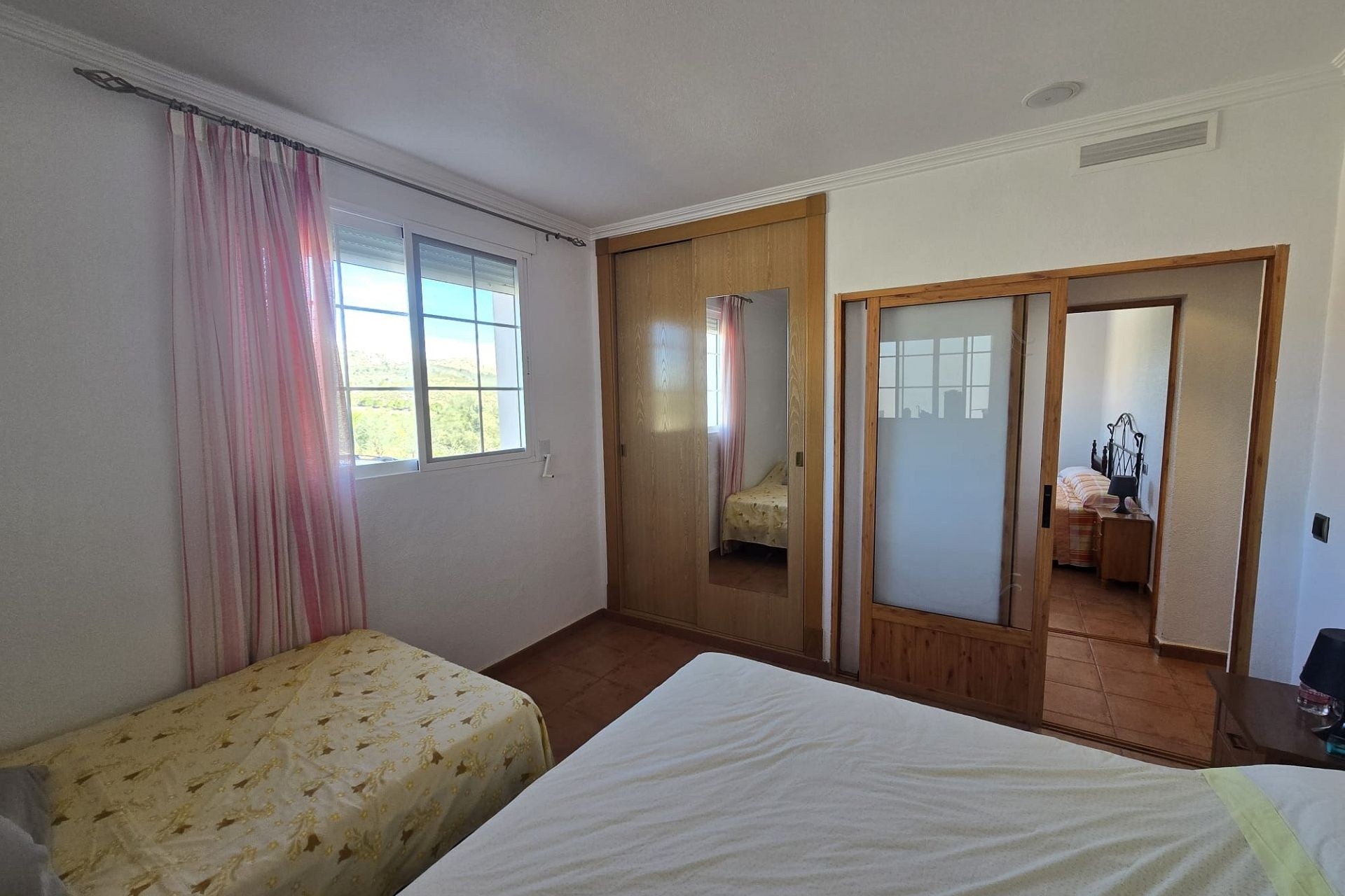 Resale - Detached Villa -
Sax - SAX
