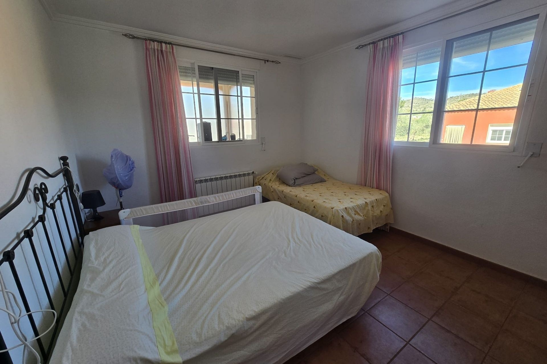 Resale - Detached Villa -
Sax - SAX