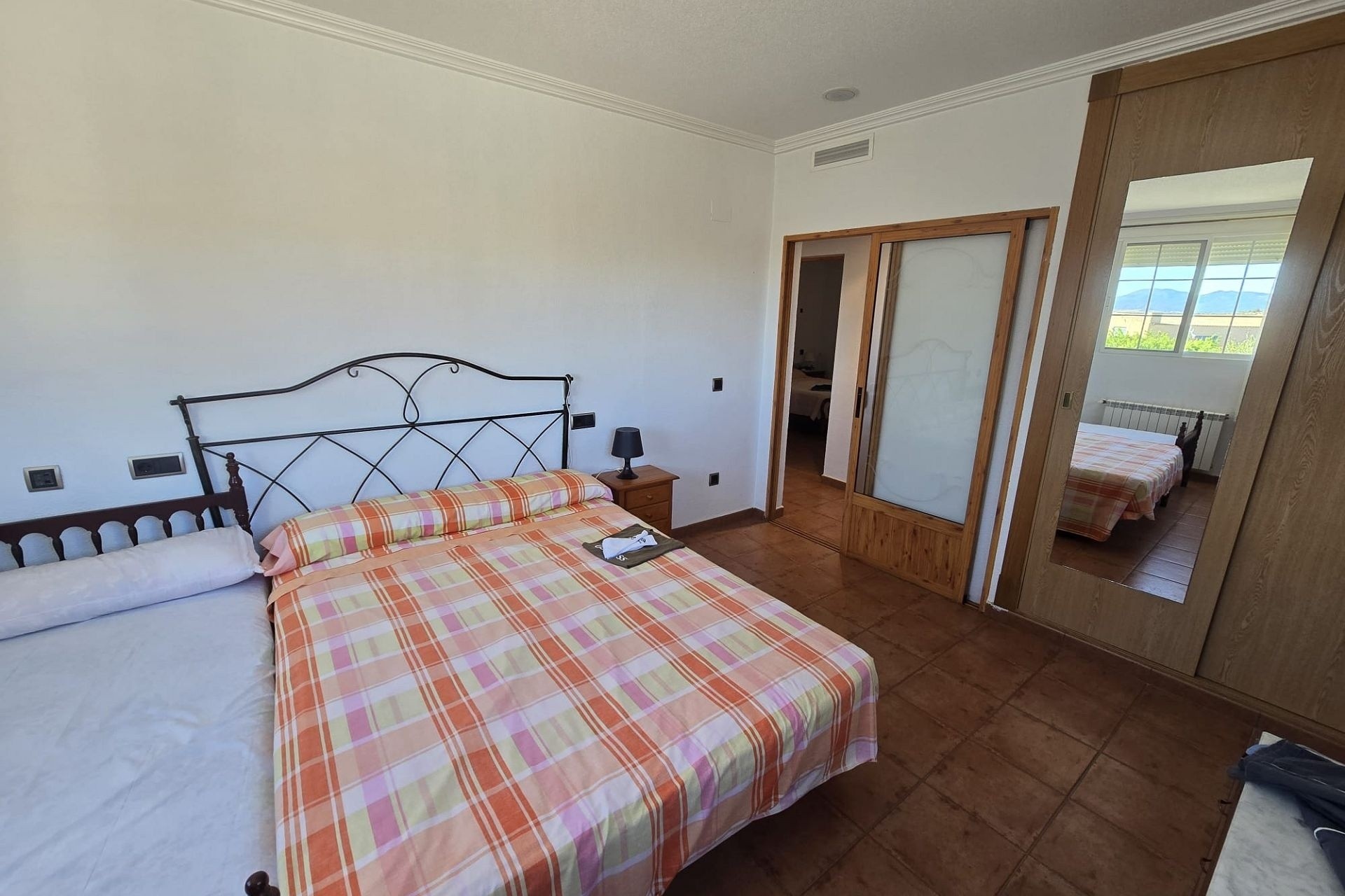 Resale - Detached Villa -
Sax - SAX