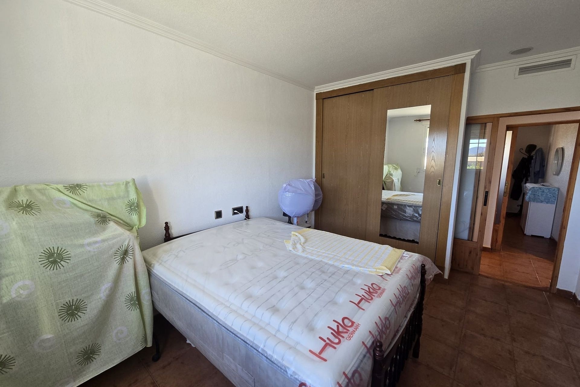Resale - Detached Villa -
Sax - SAX