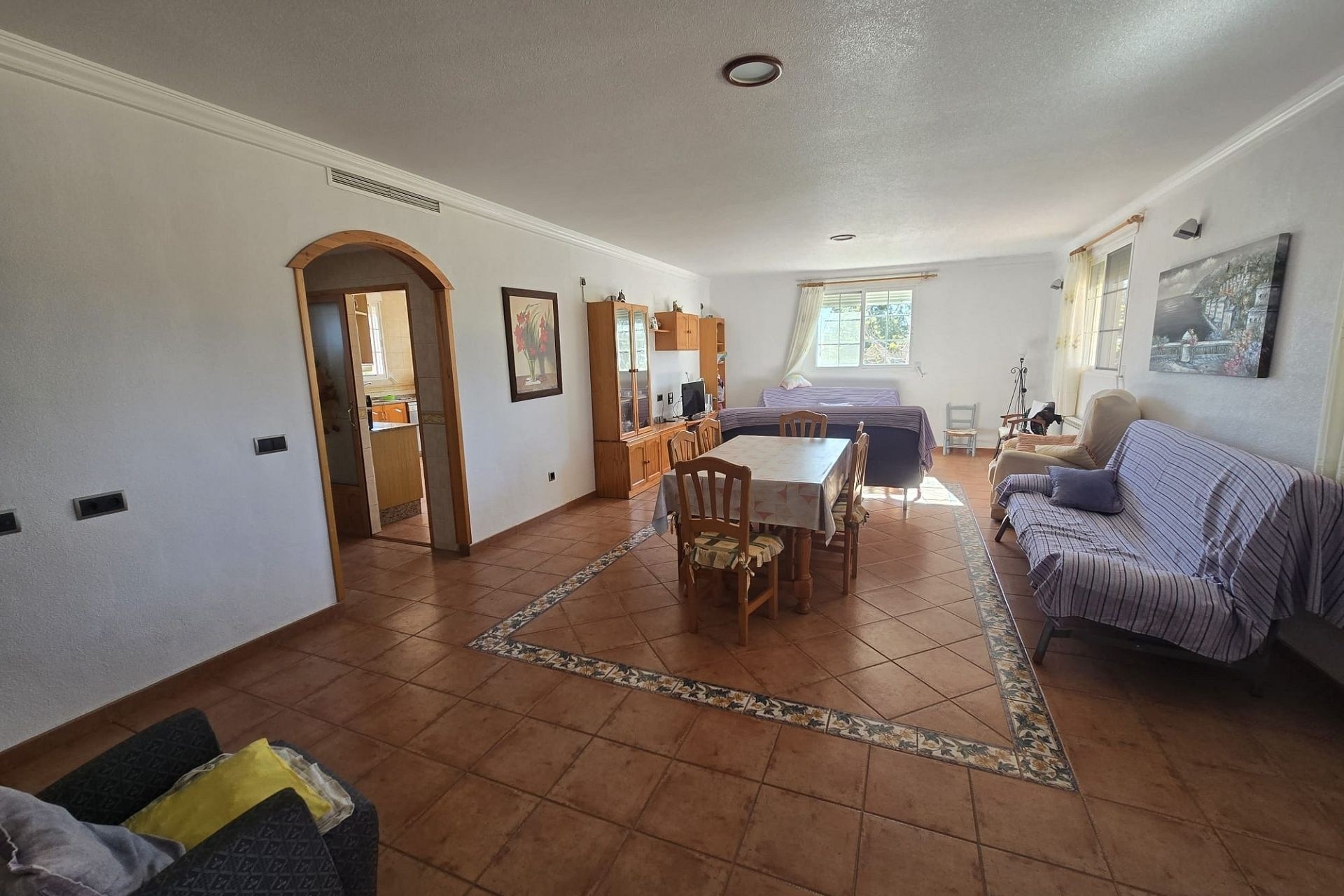 Resale - Detached Villa -
Sax - SAX