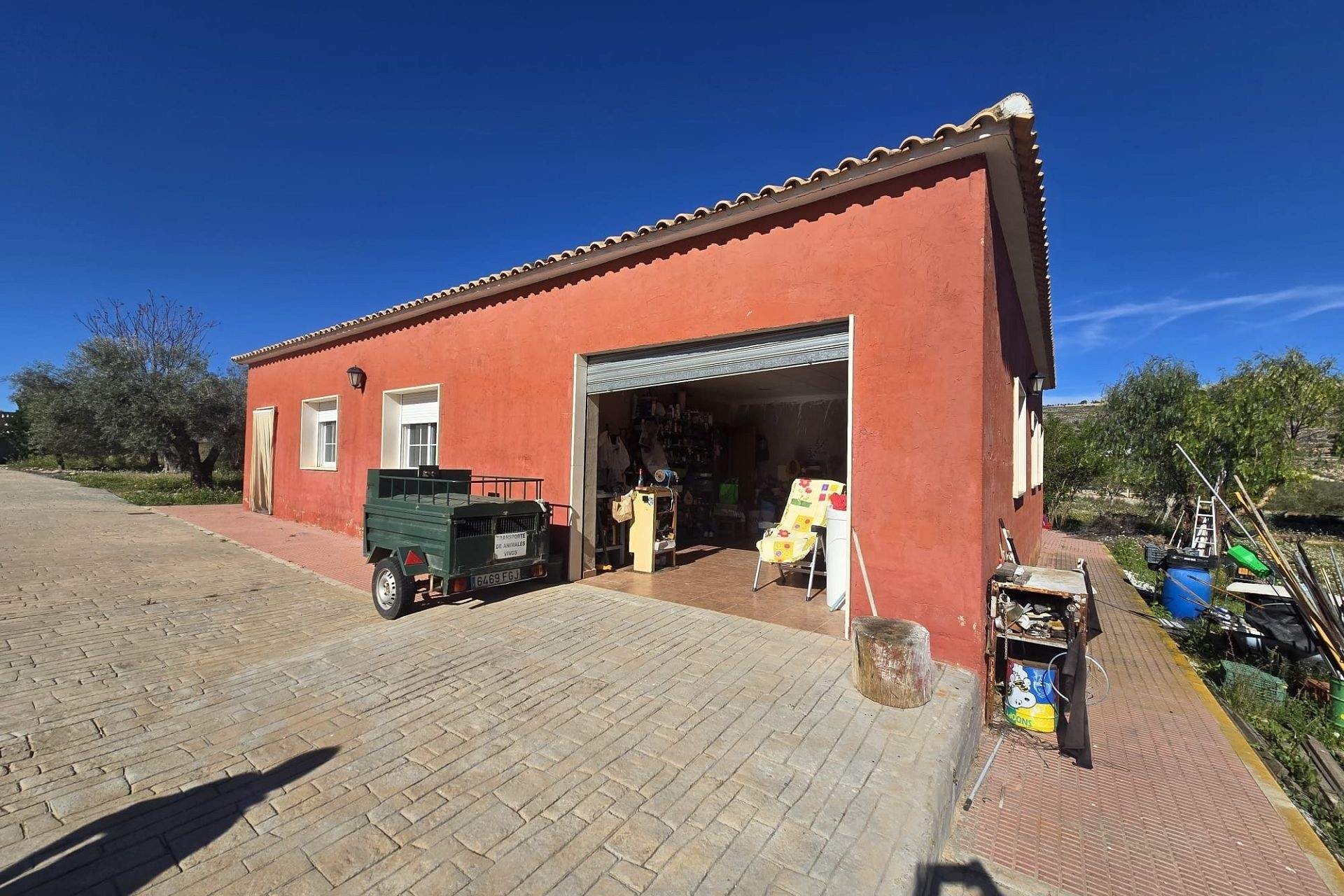 Resale - Detached Villa -
Sax - SAX
