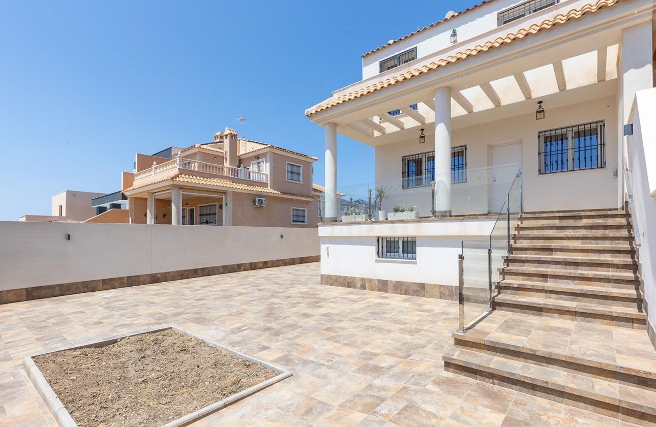 Resale - Detached Villa -
Torrevieja - Aguas Nuevas