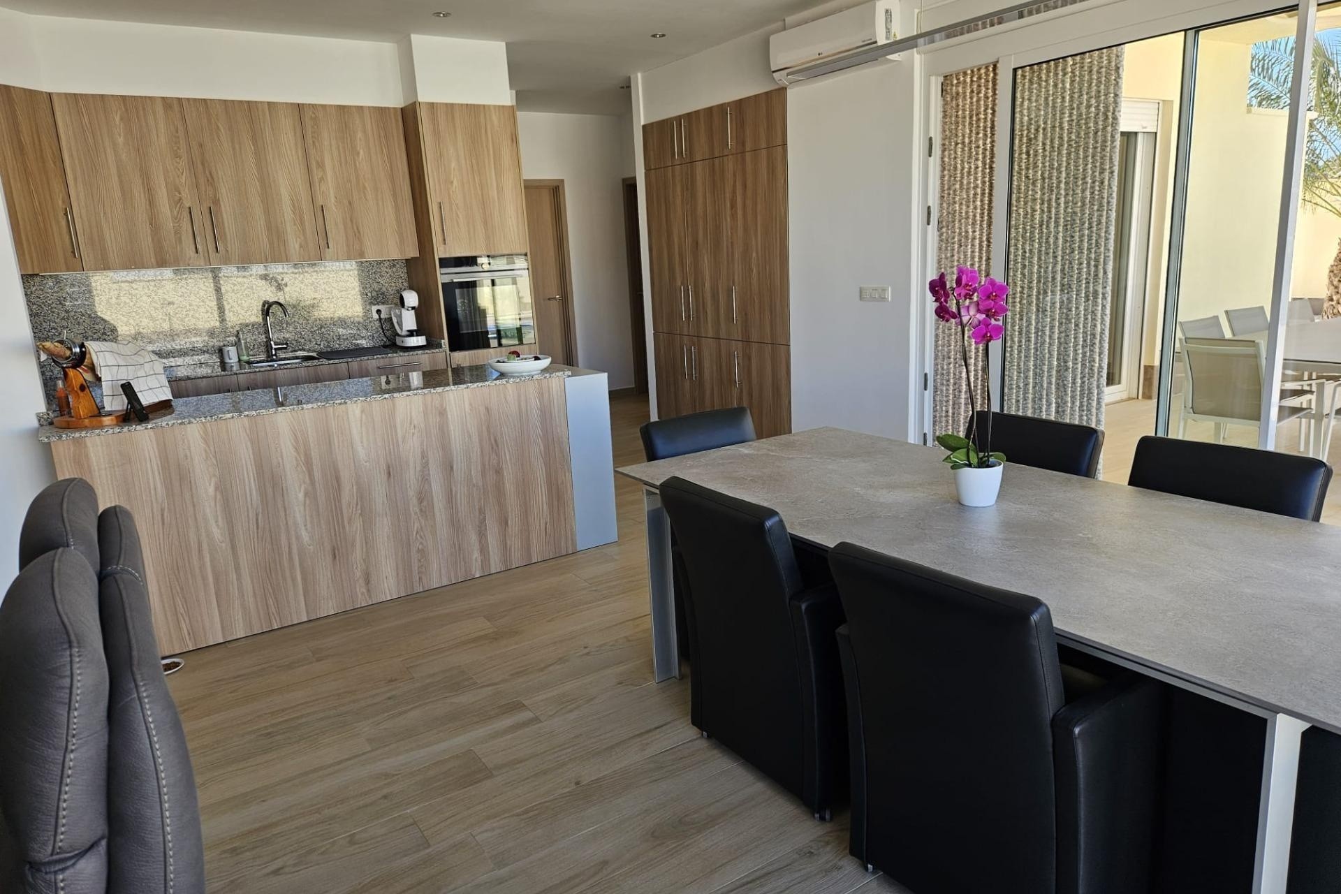 Resale - Detached Villa -
Torrevieja - La Siesta - El Salado - Torreta