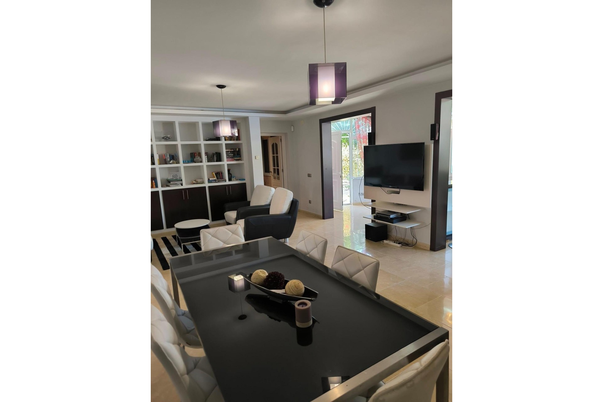 Resale - Detached Villa -
Torrevieja - La Siesta