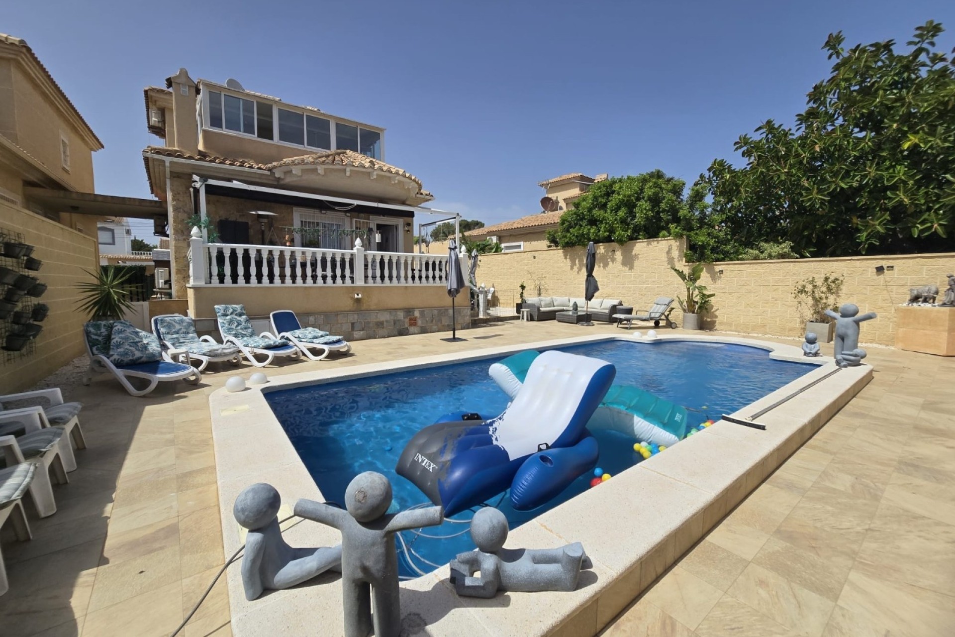 Resale - Detached Villa -
Torrevieja - La Siesta