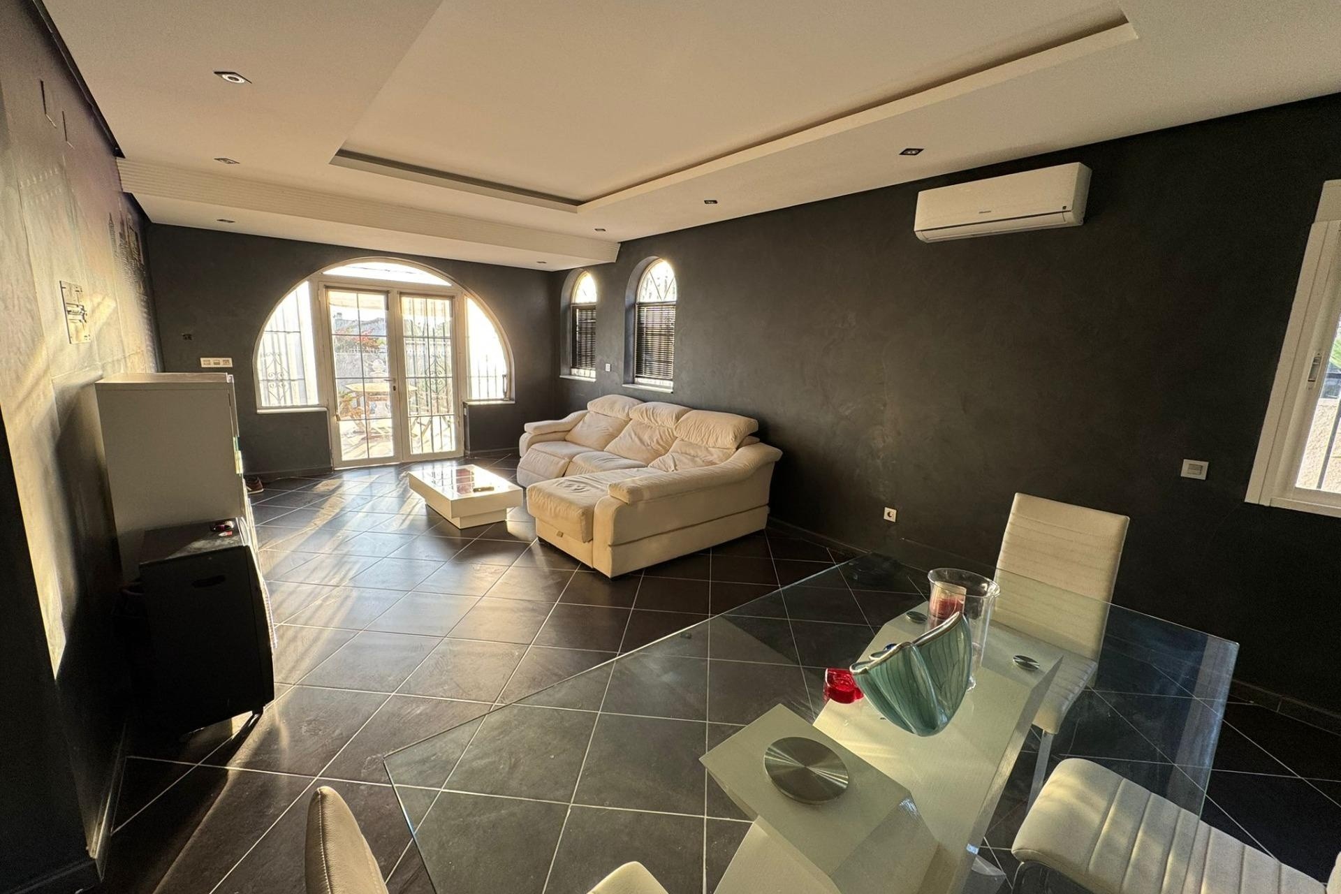 Resale - Detached Villa -
Torrevieja - San luis