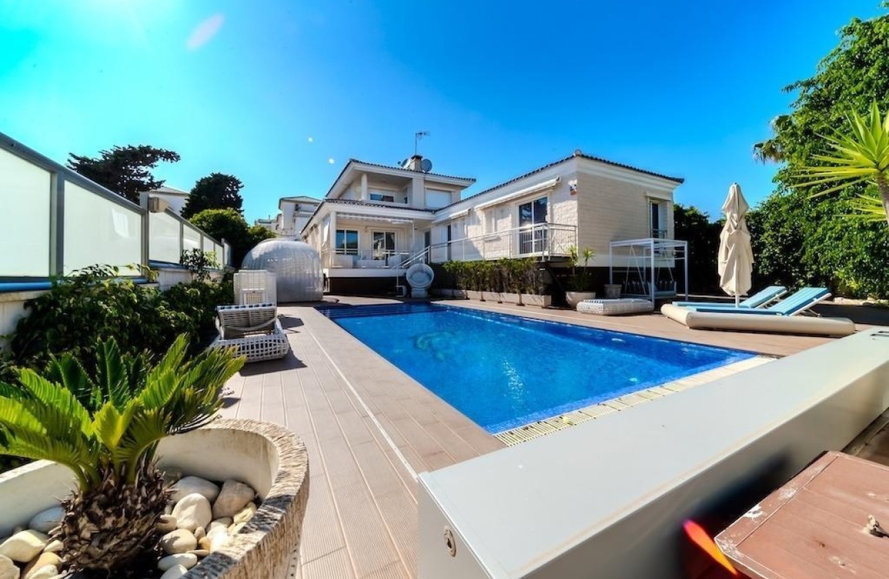 Resale - Detached Villa -
Torrevieja - Torre la mata