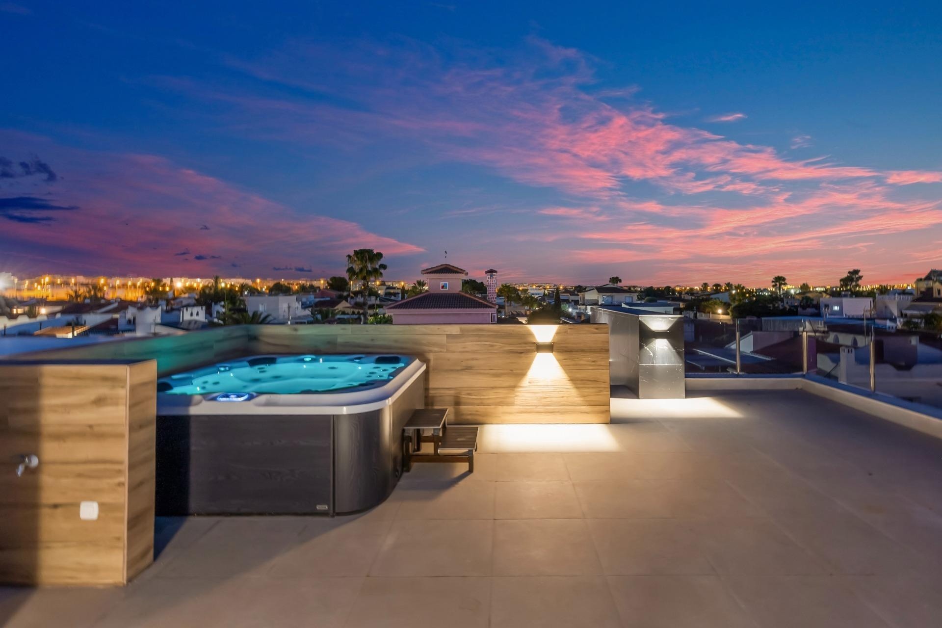 Resale - Detached Villa -
Torrevieja - Torreta florida