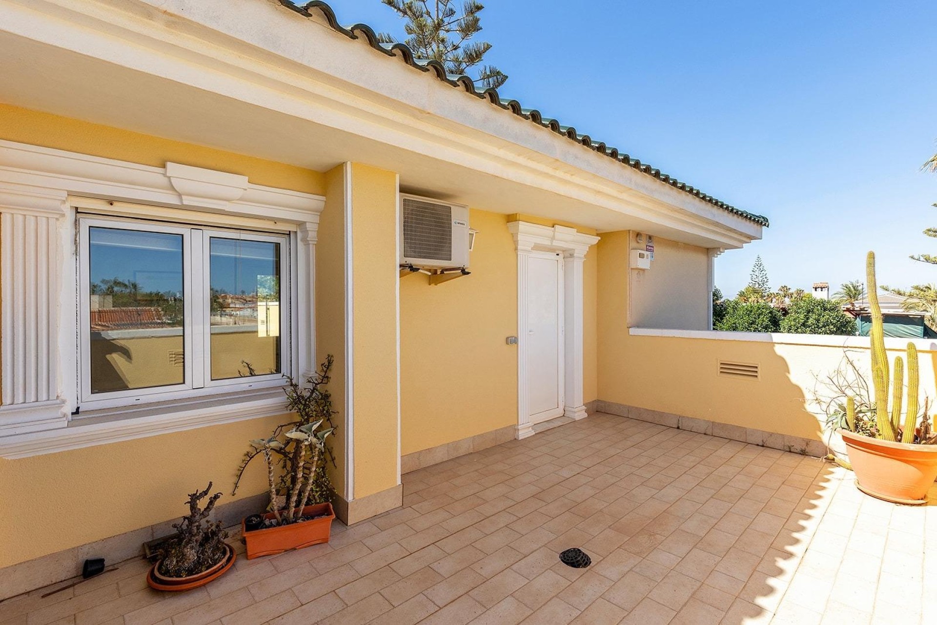 Resale - Detached Villa -
Torrevieja - Torreta florida