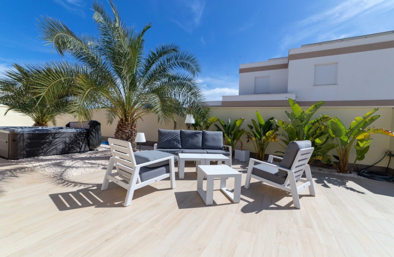 Resale - Detached Villa -
Torrevieja - Torreta Florida