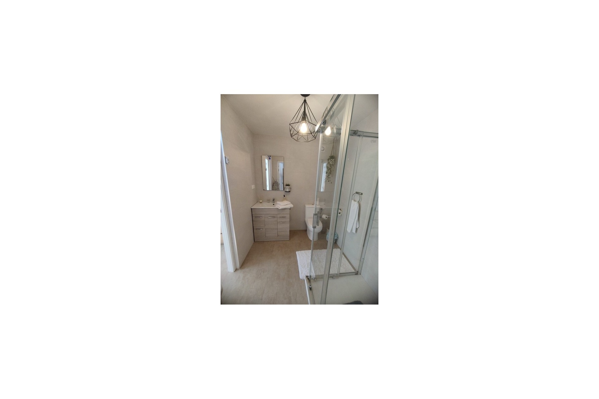 Resale - Detached Villa -
Torrevieja
