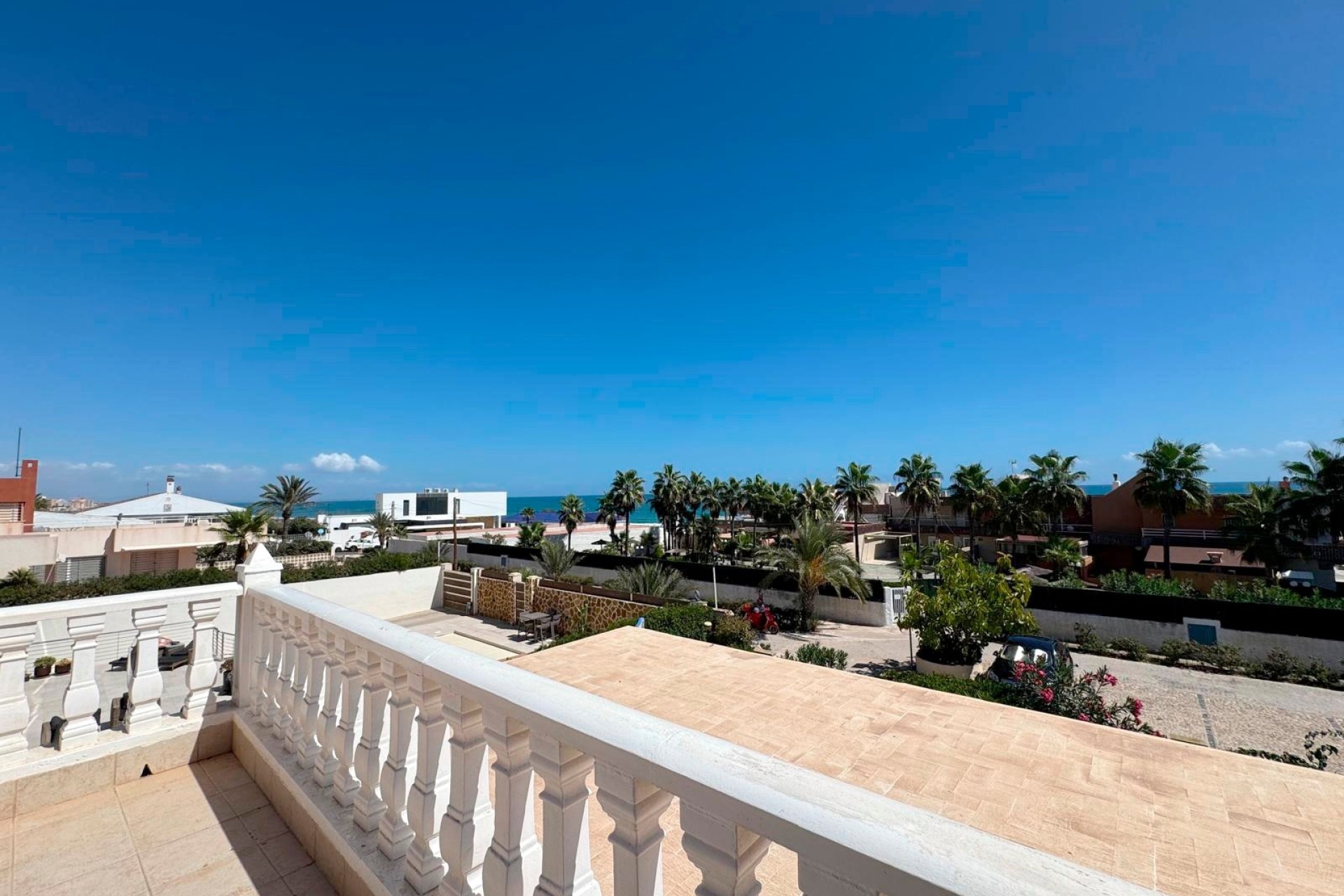 Resale - Detached Villa -
Torrevieja