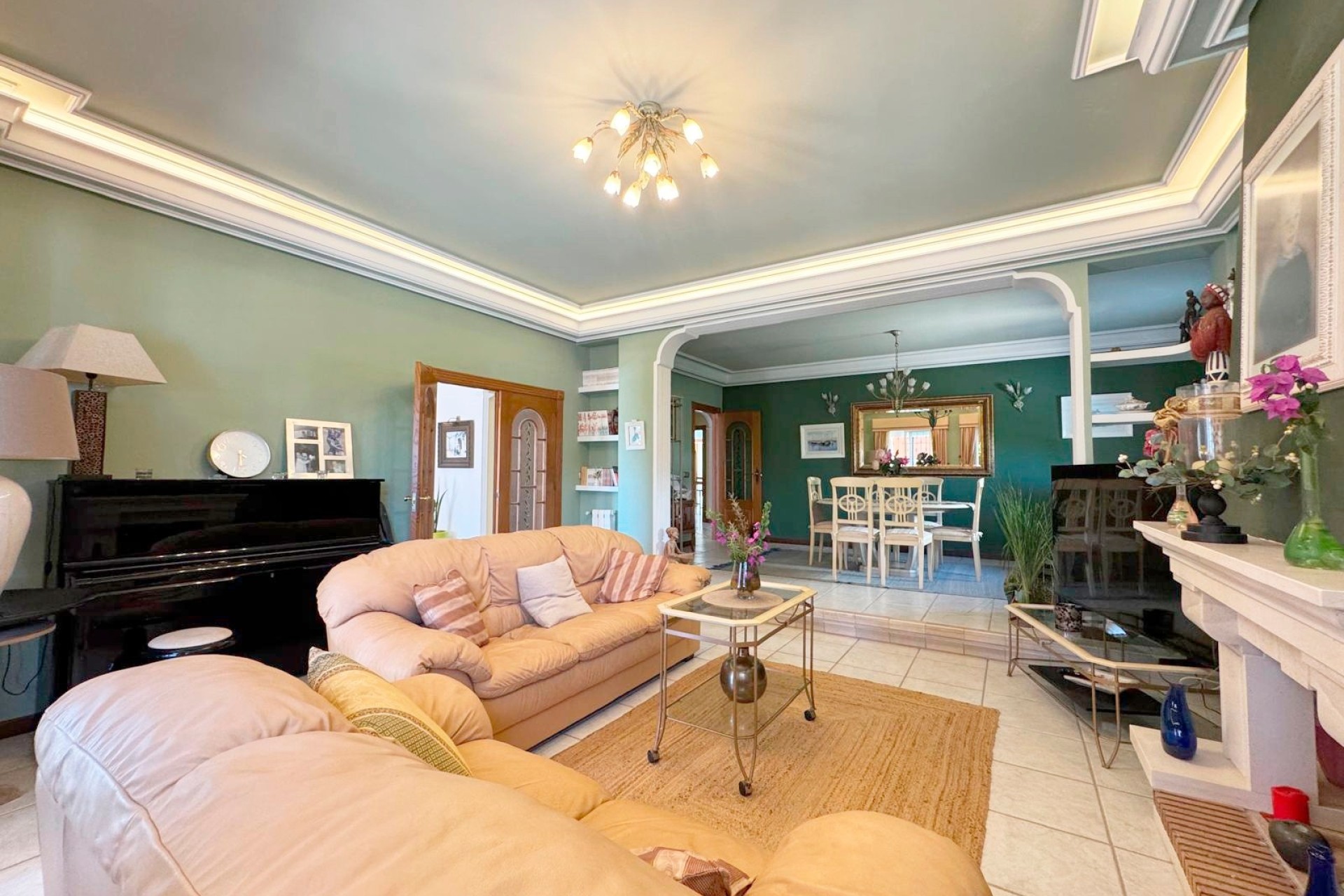 Resale - Detached Villa -
Torrevieja