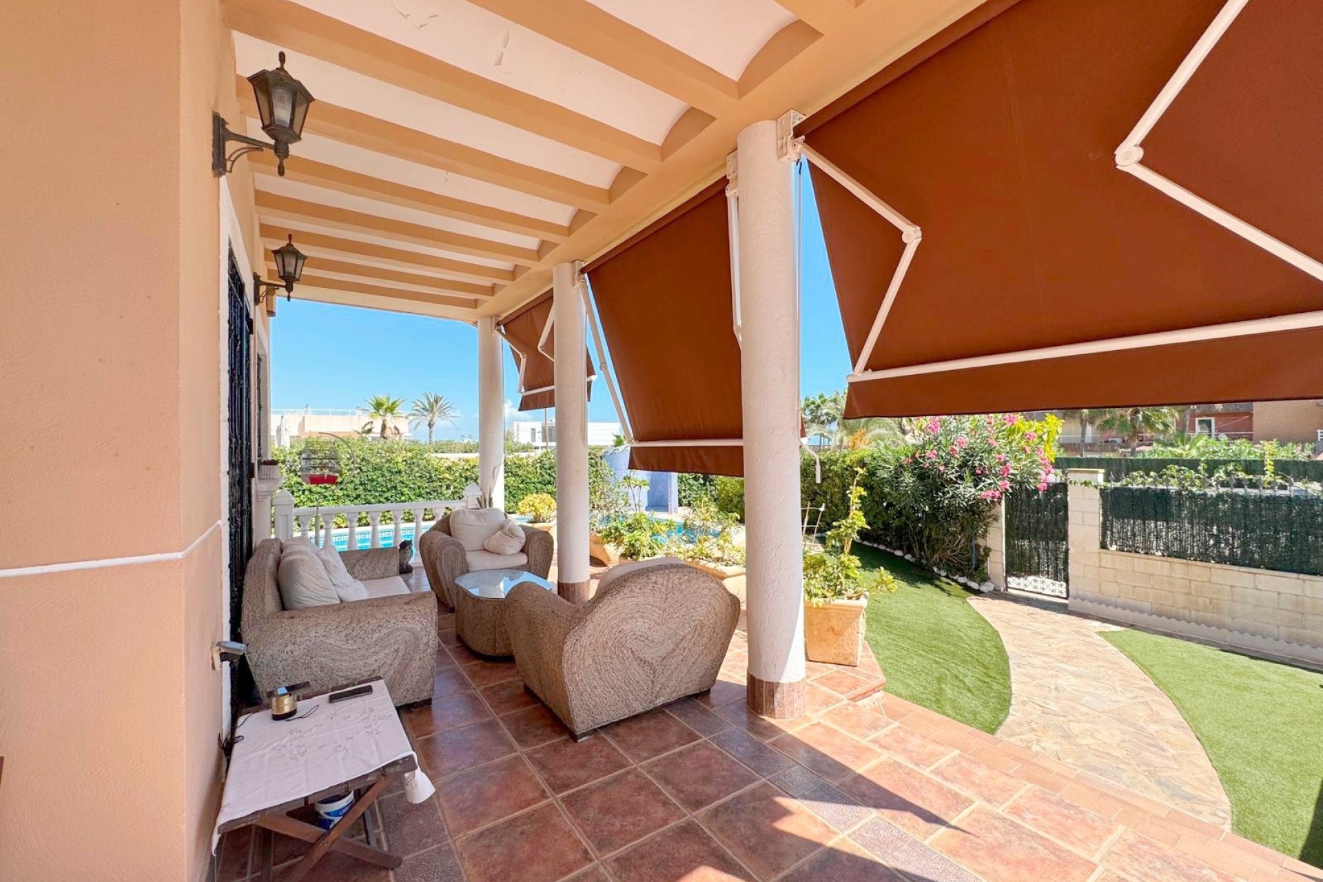 Resale - Detached Villa -
Torrevieja