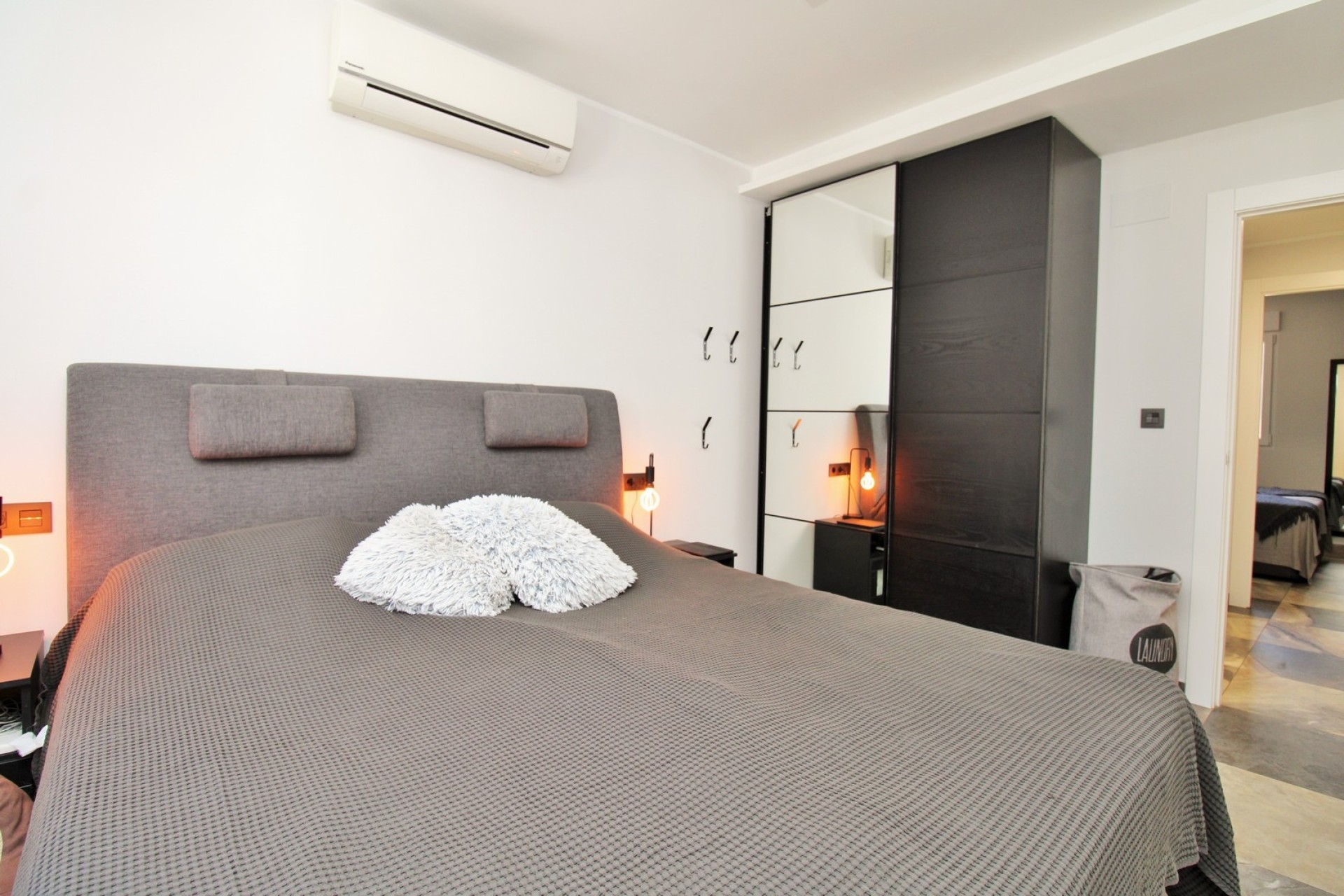 Resale - Detached Villa -
Villamartín - Las Violetas