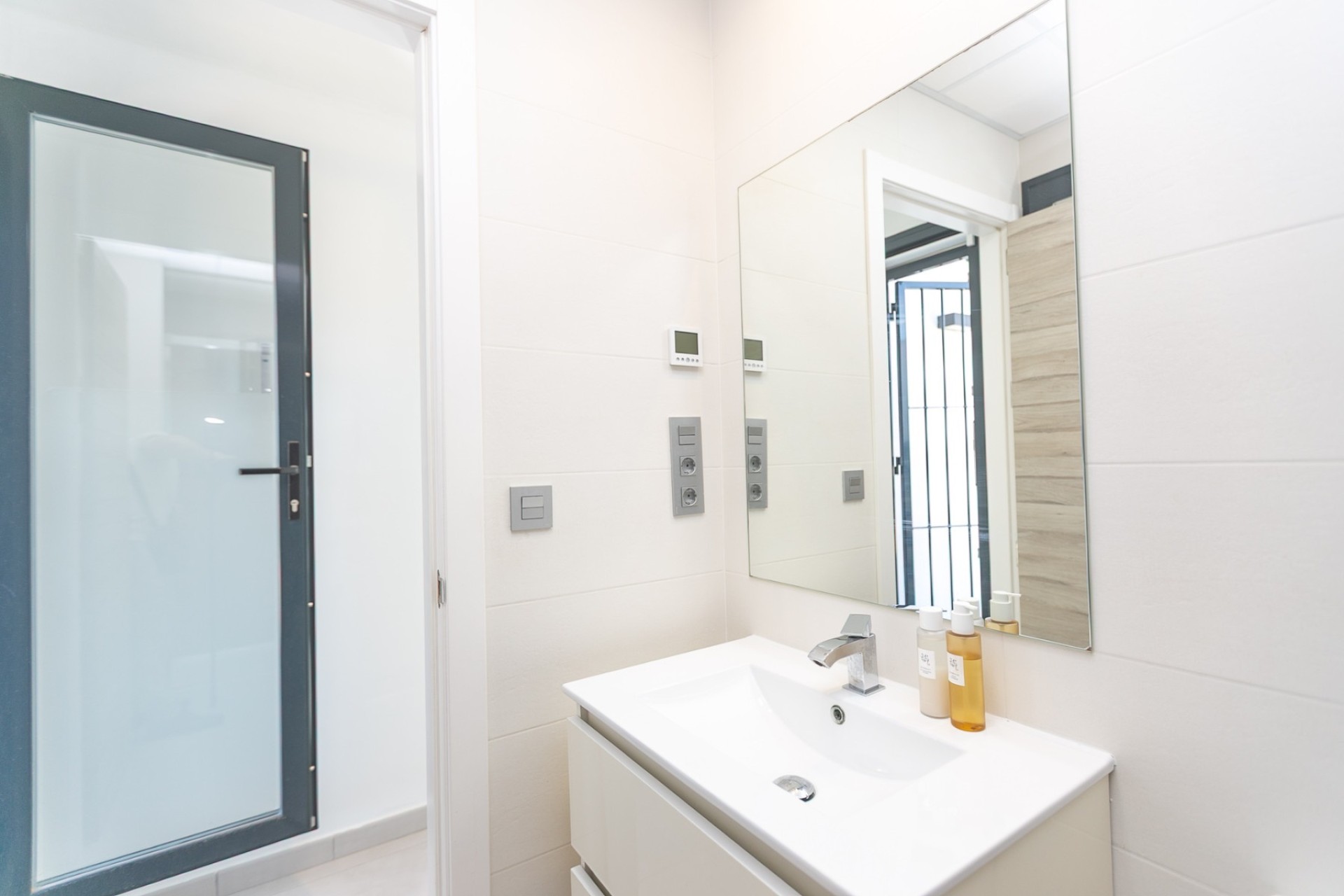Resale - Detached Villa -
Villamartín - Pau 26