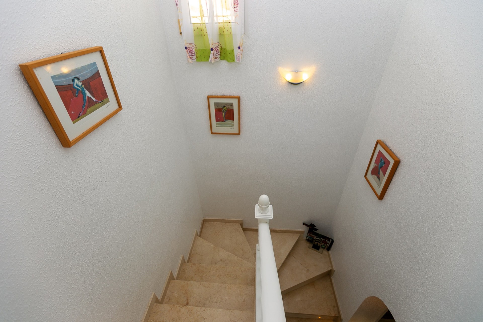 Resale - Detached Villa -
Villamartín - Rioja