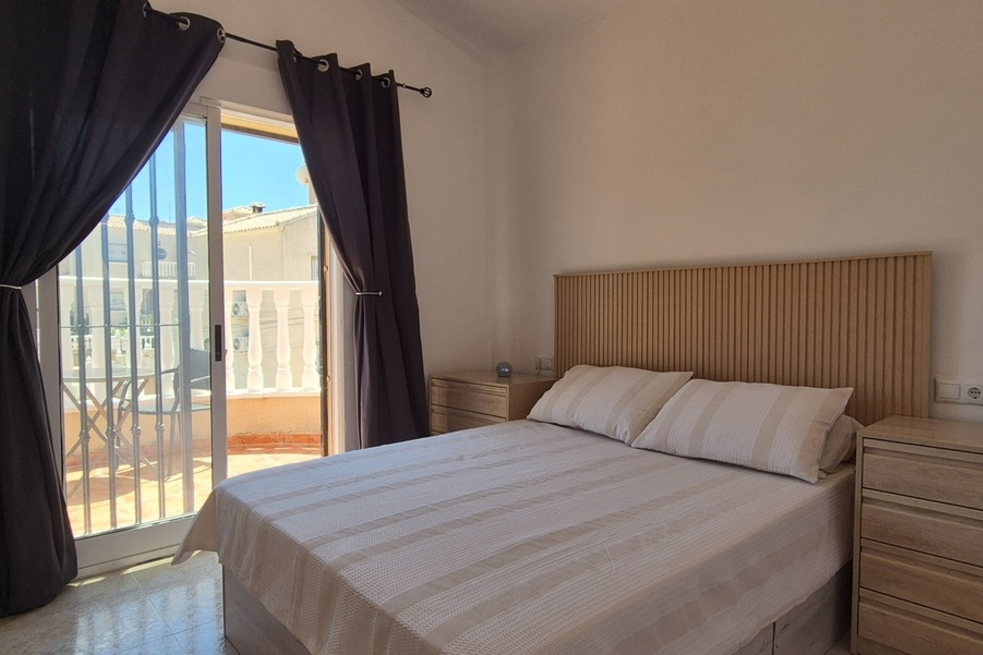Resale - Detached Villa -
Villamartín