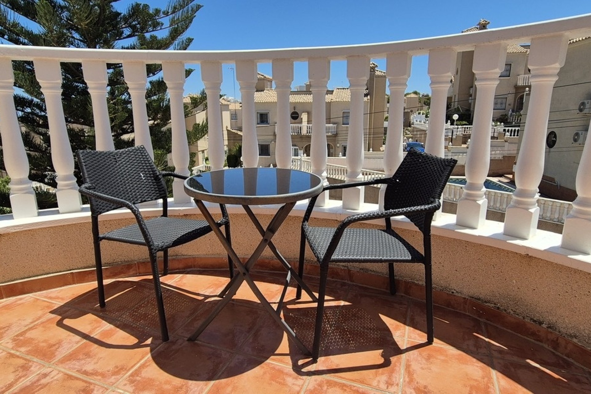 Resale - Detached Villa -
Villamartín