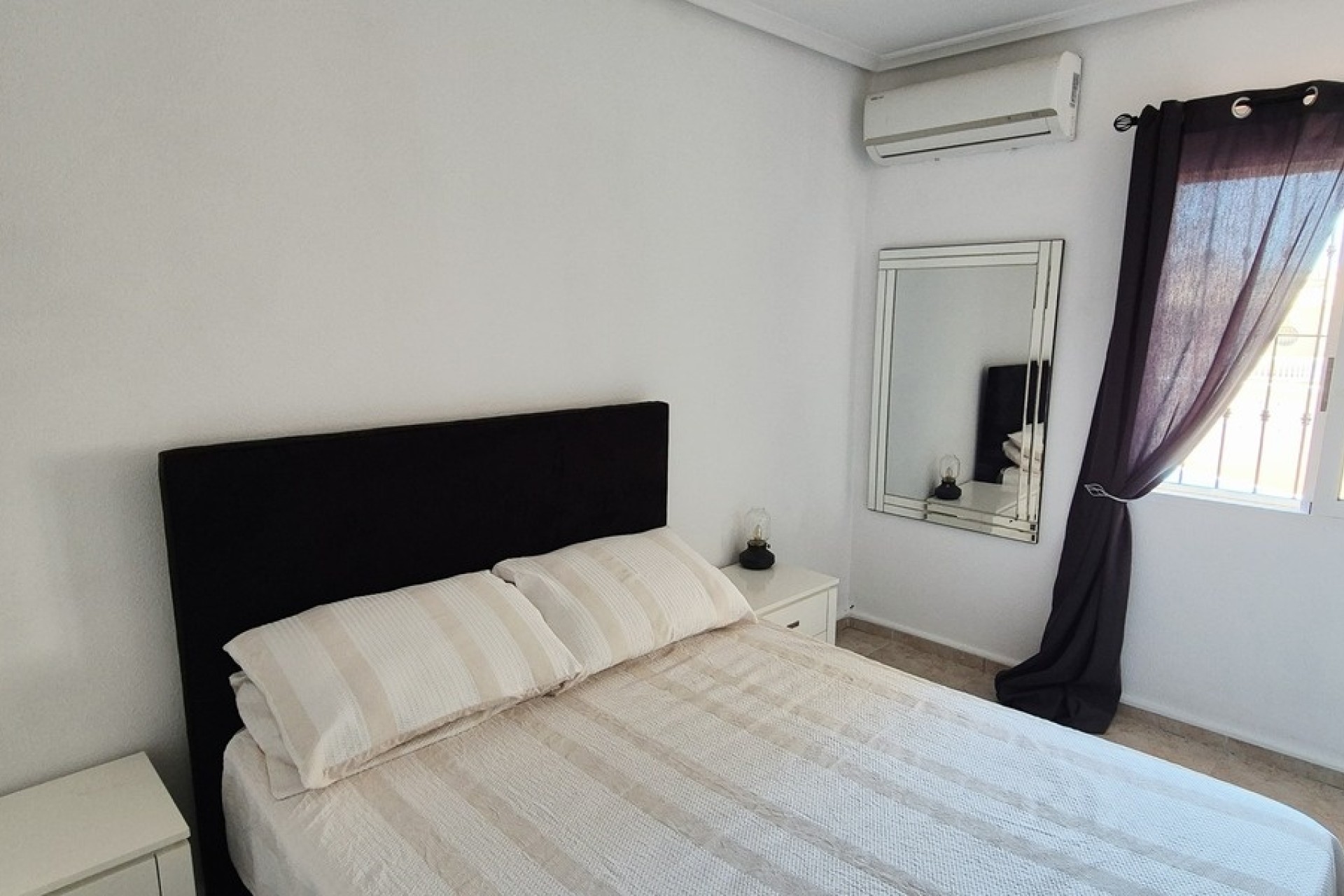 Resale - Detached Villa -
Villamartín