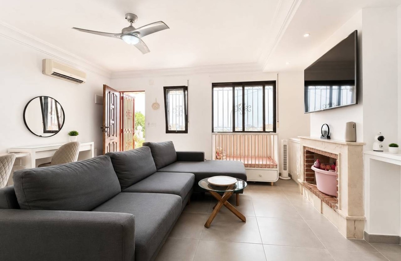 Resale - Detached Villa -
Villamartín