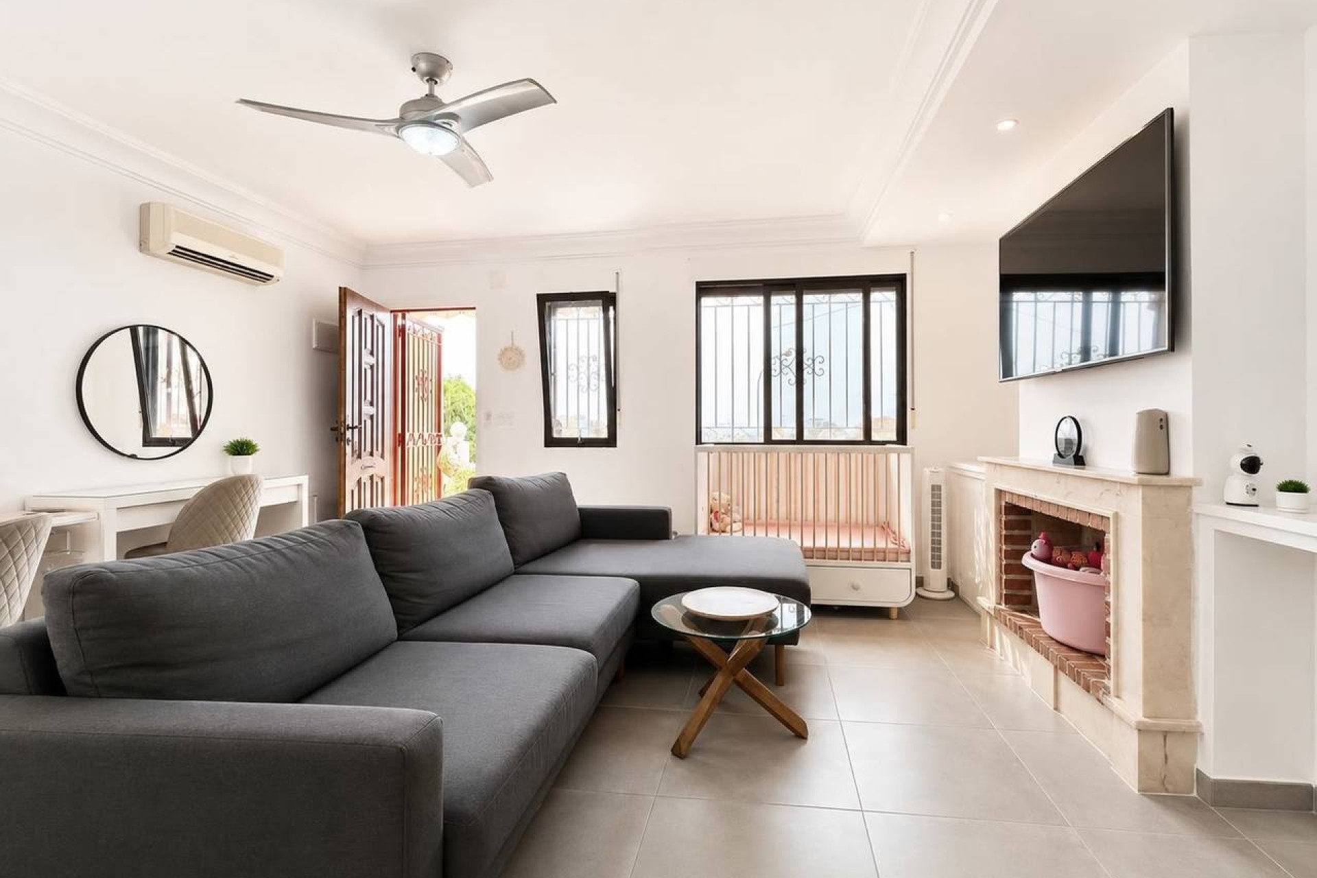 Resale - Detached Villa -
Villamartín