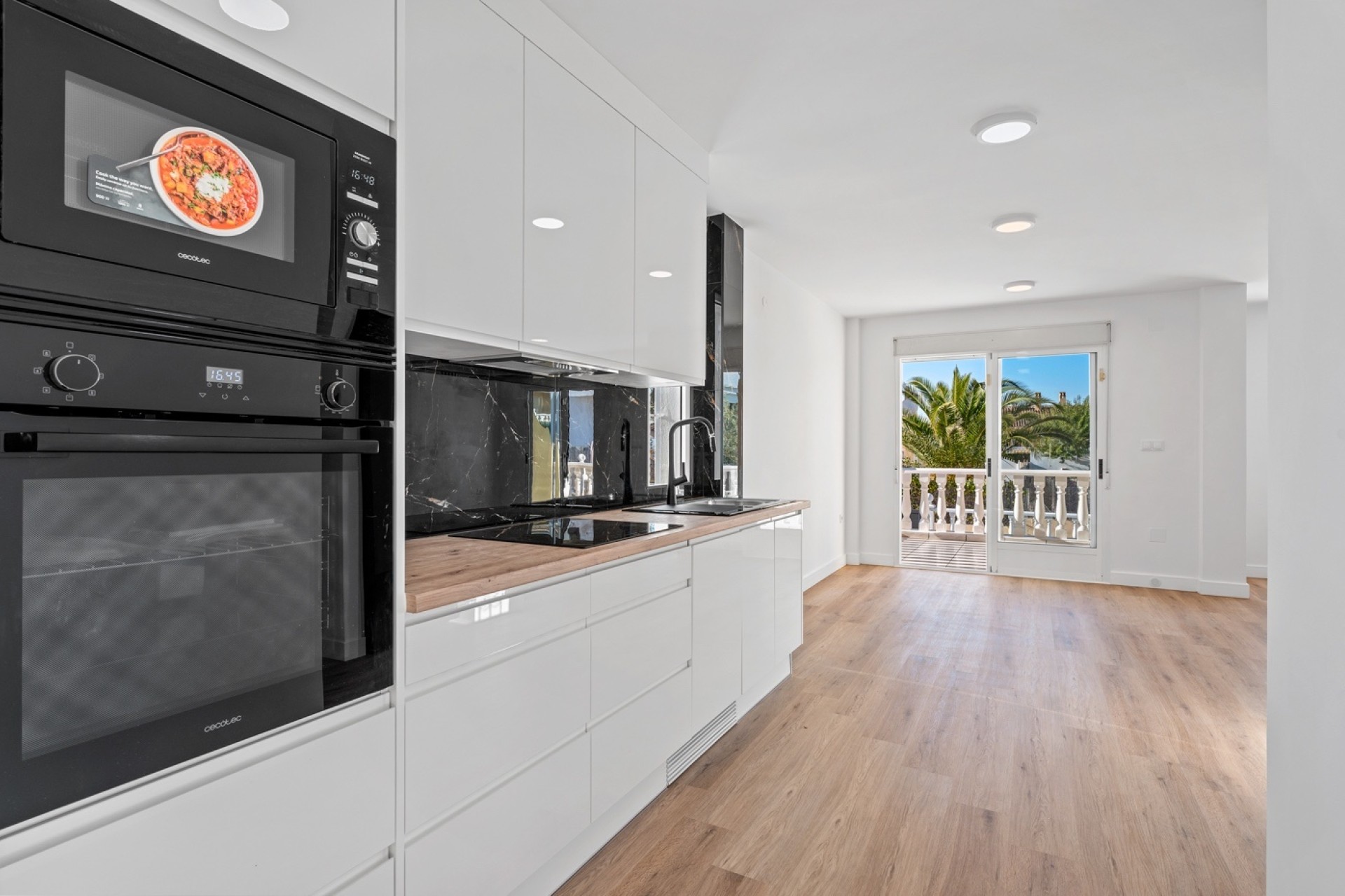 Resale - Doppelhaushälfte -
Benimar