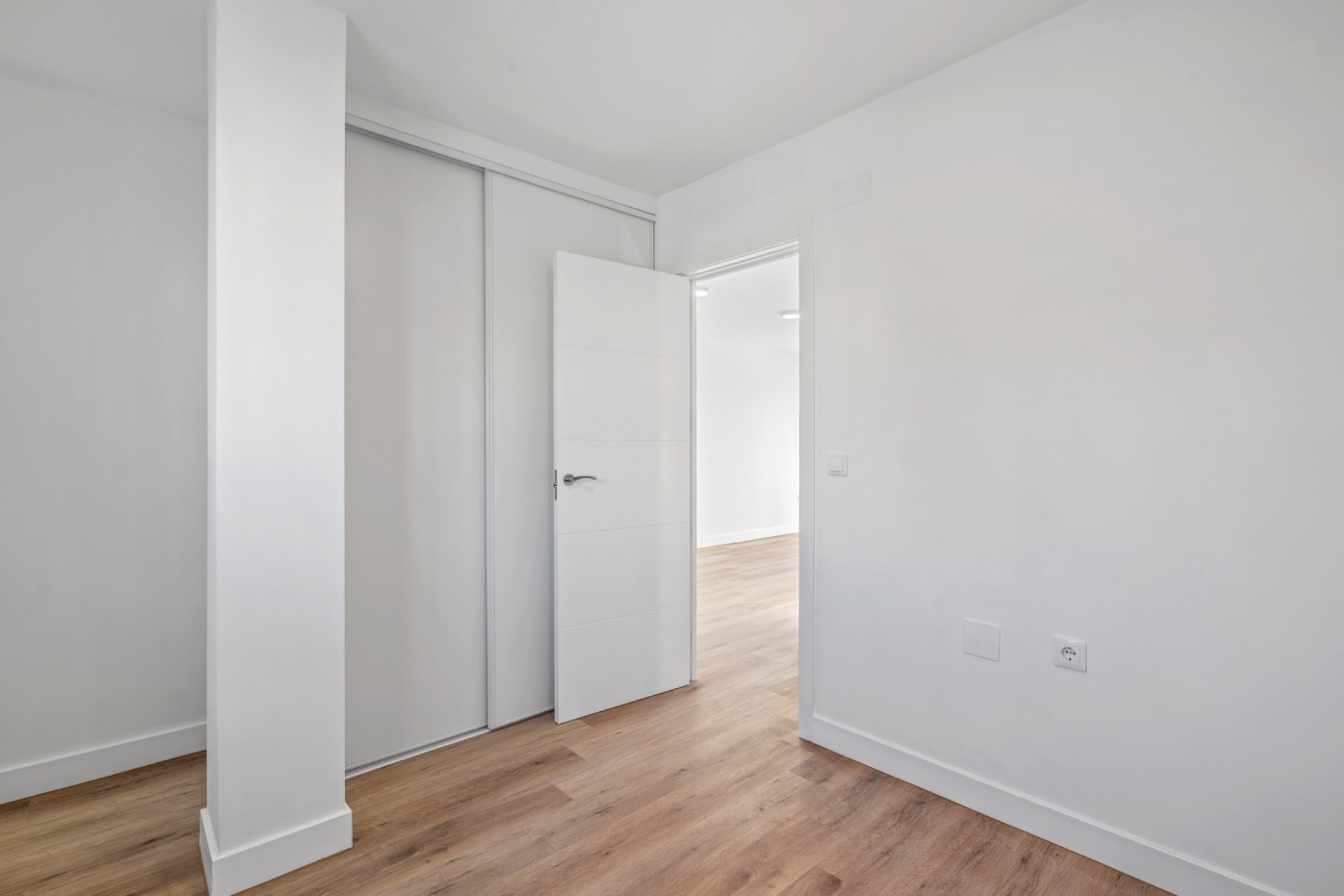 Resale - Doppelhaushälfte -
Benimar