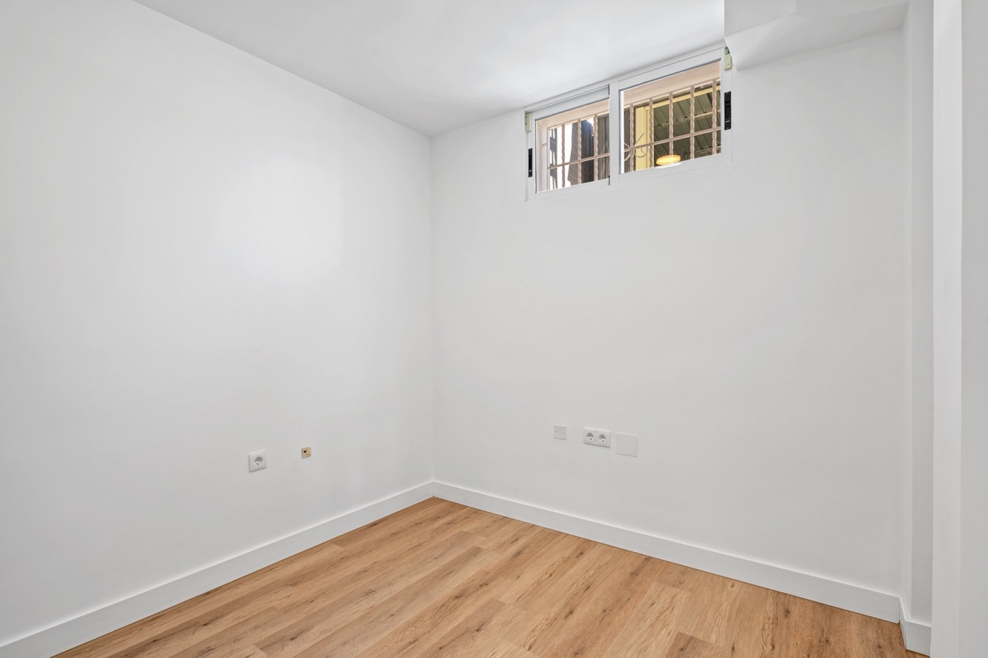 Resale - Doppelhaushälfte -
Benimar