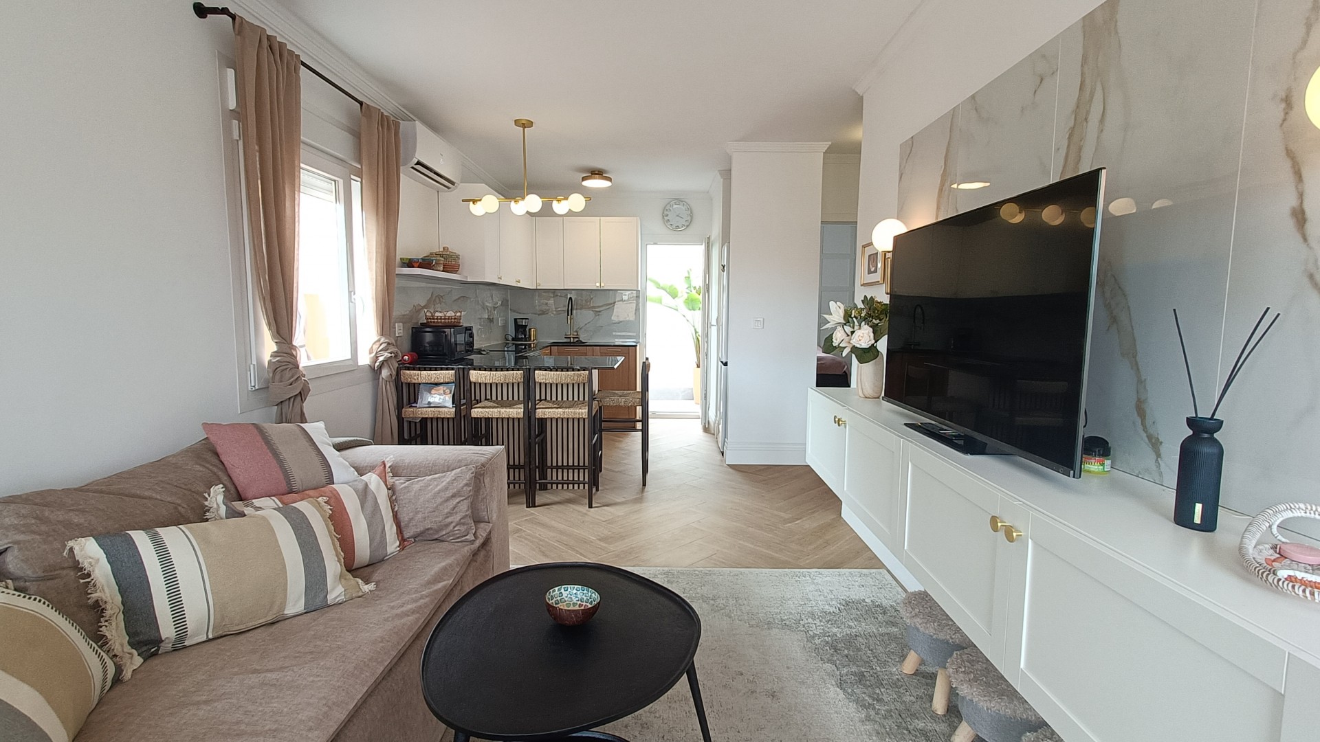 Resale - Doppelhaushälfte -
La Zenia - 03189