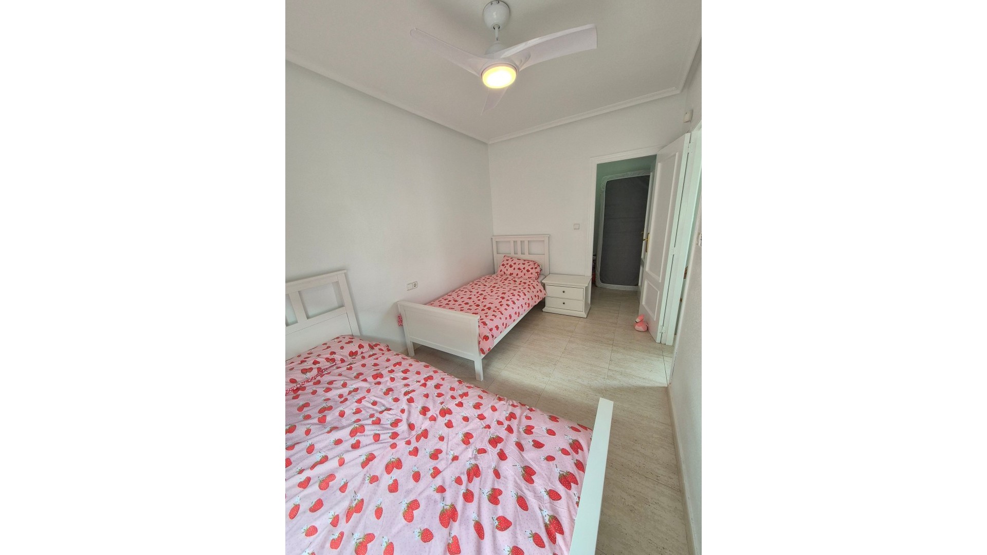 Resale - Doppelhaushälfte -
Los Altos