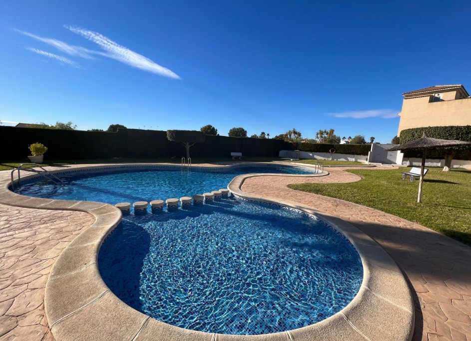 Resale - Doppelhaushälfte -
Los Altos