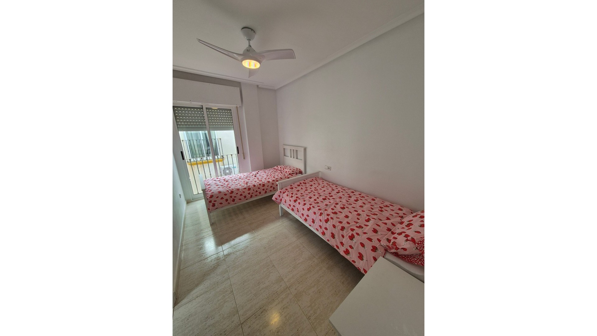 Resale - Doppelhaushälfte -
Los Altos