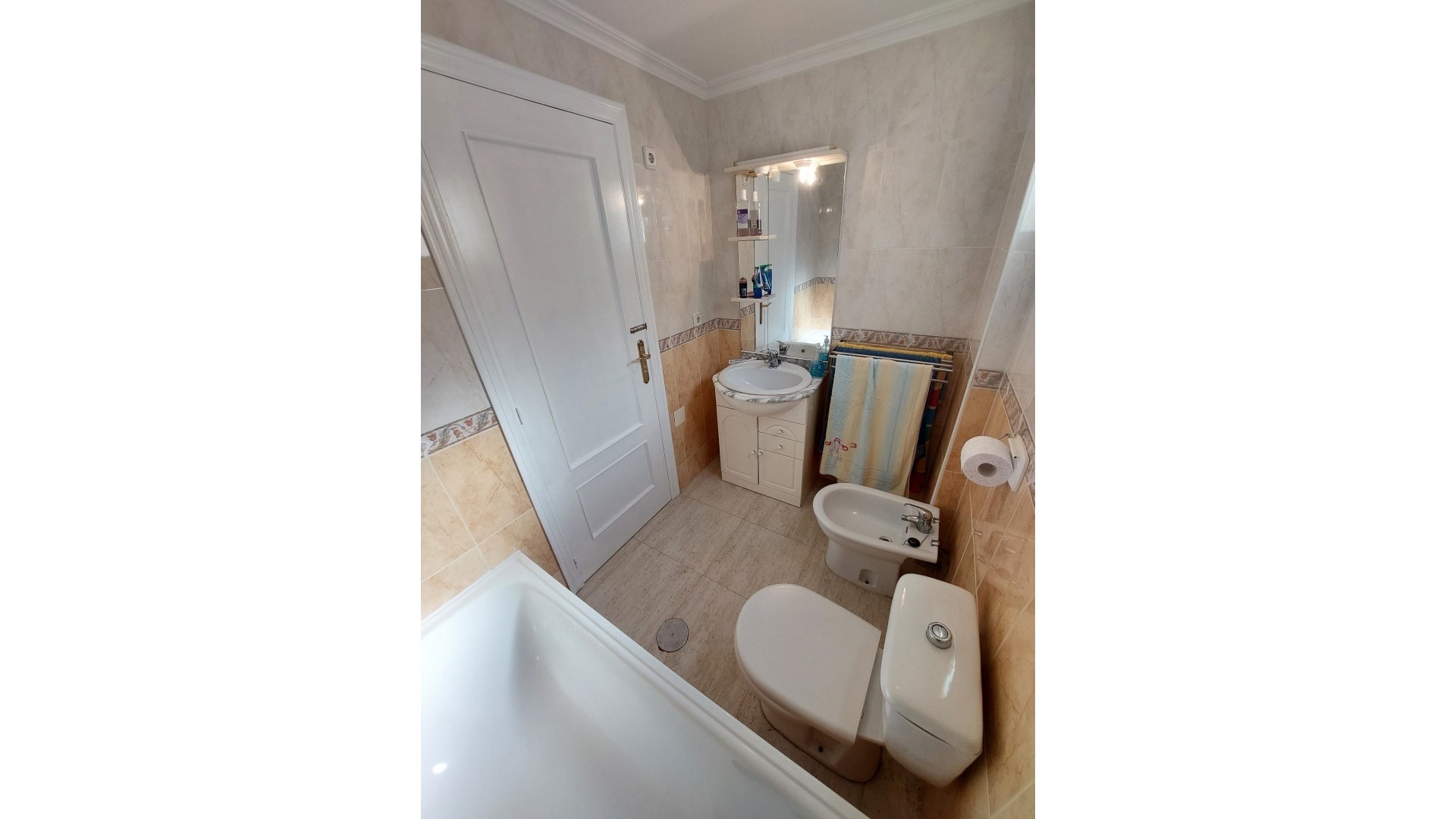 Resale - Doppelhaushälfte -
Los Altos