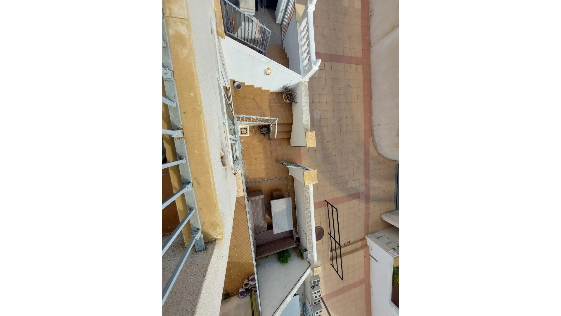 Resale - Doppelhaushälfte -
Los Altos