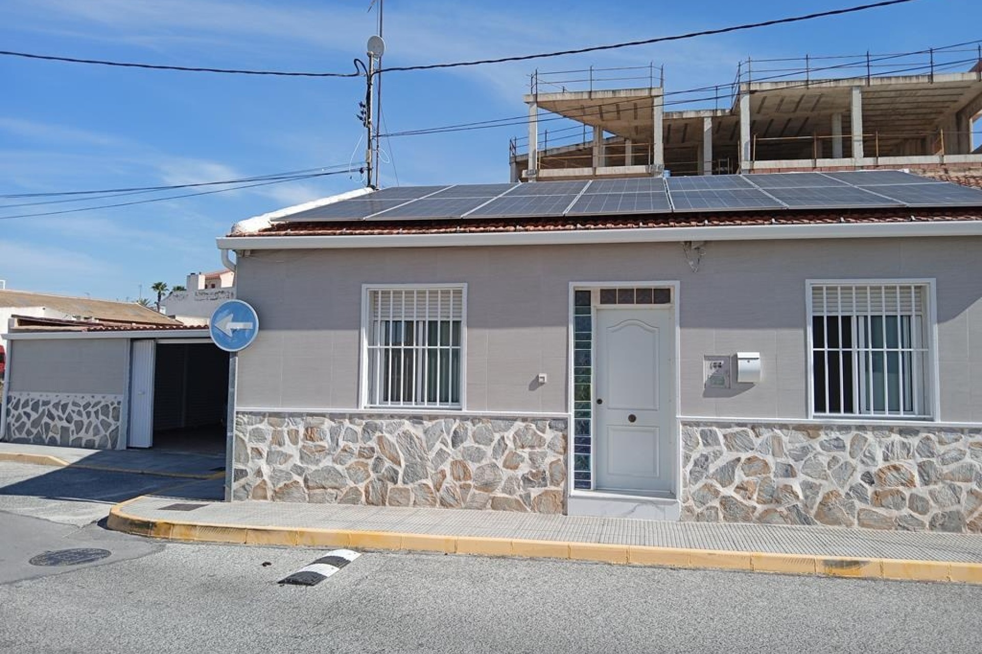 Resale - Doppelhaushälfte -
Los Montesinos - PUEBLO CENTRO