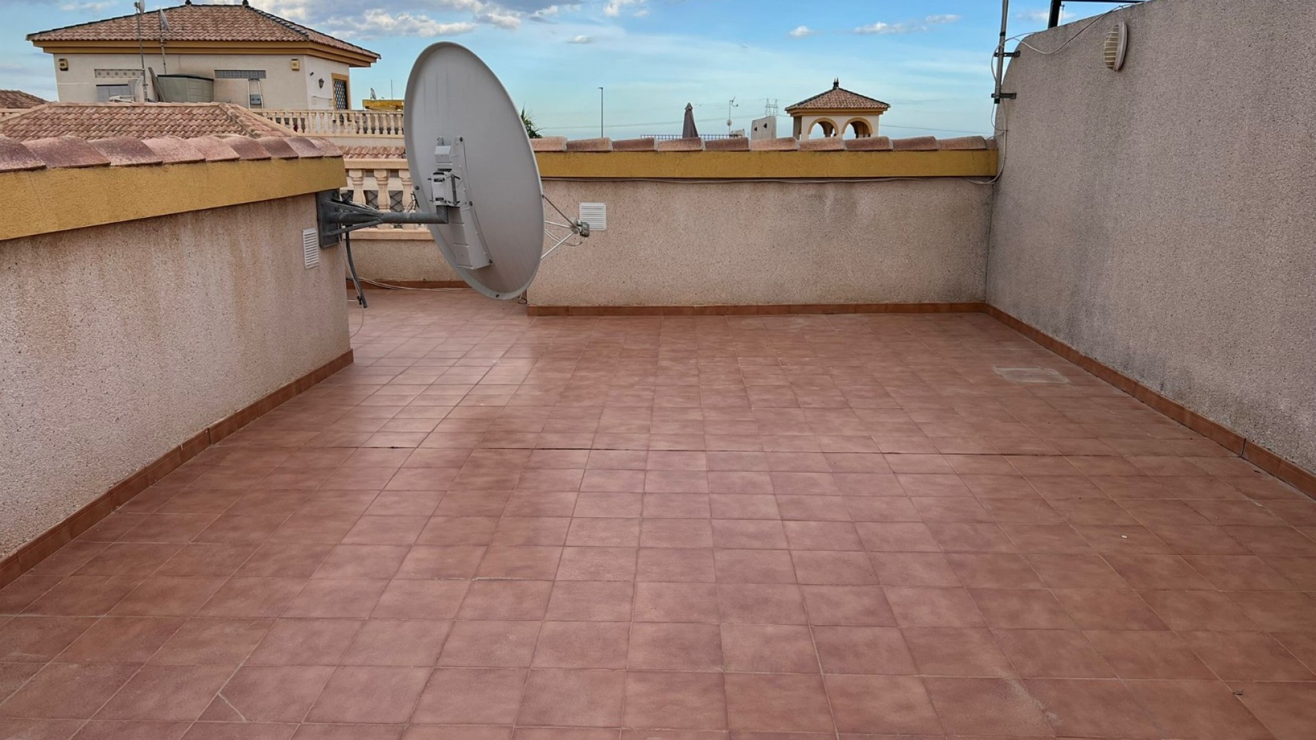 Resale - Doppelhaushälfte -
Los Montesinos - Urbanizacion montesol