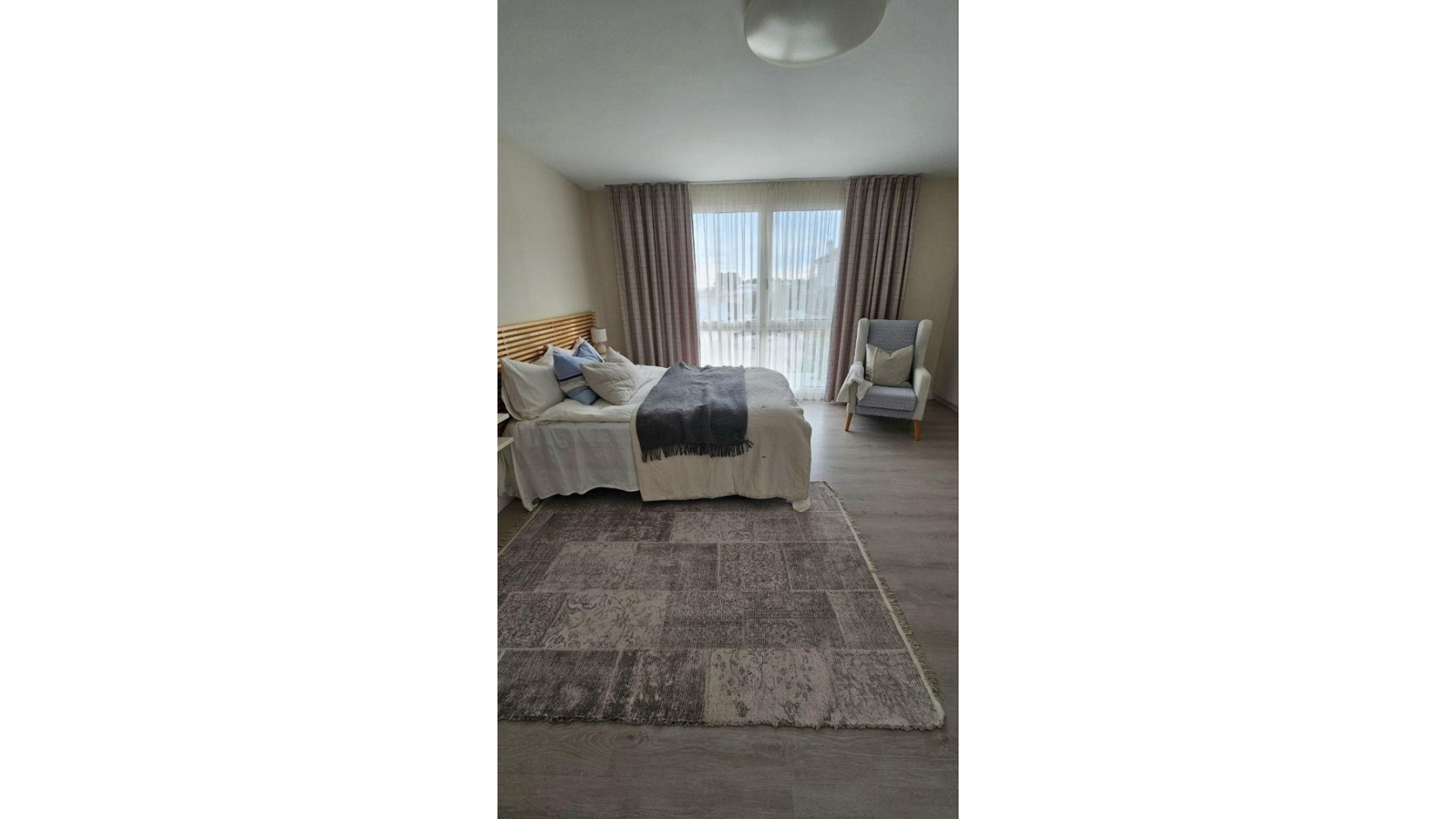 Resale - Doppelhaushälfte -
Orihuela