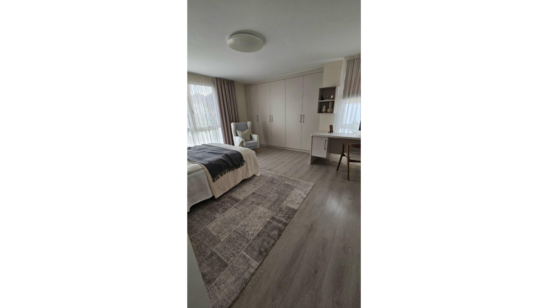 Resale - Doppelhaushälfte -
Orihuela