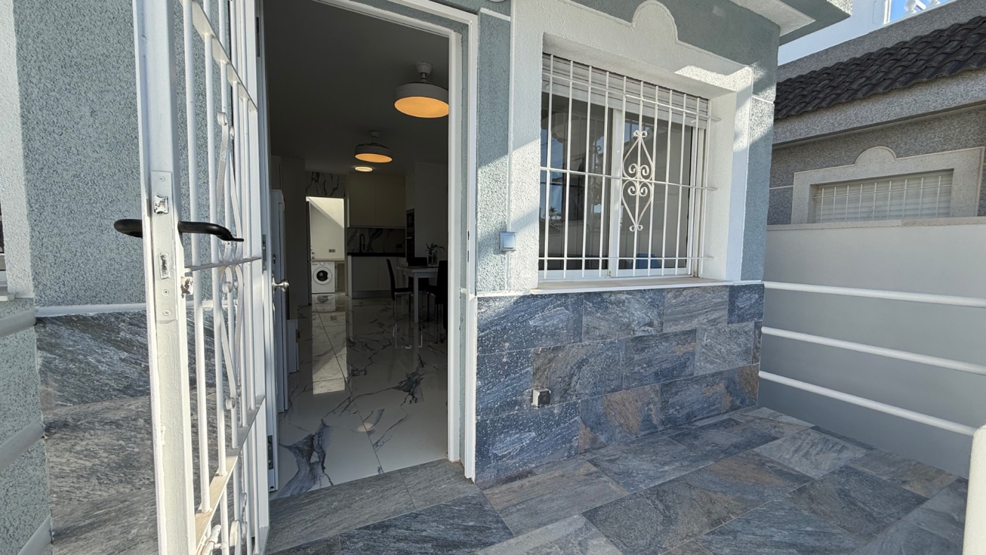 Resale - Doppelhaushälfte -
Torrevieja - El chaparral