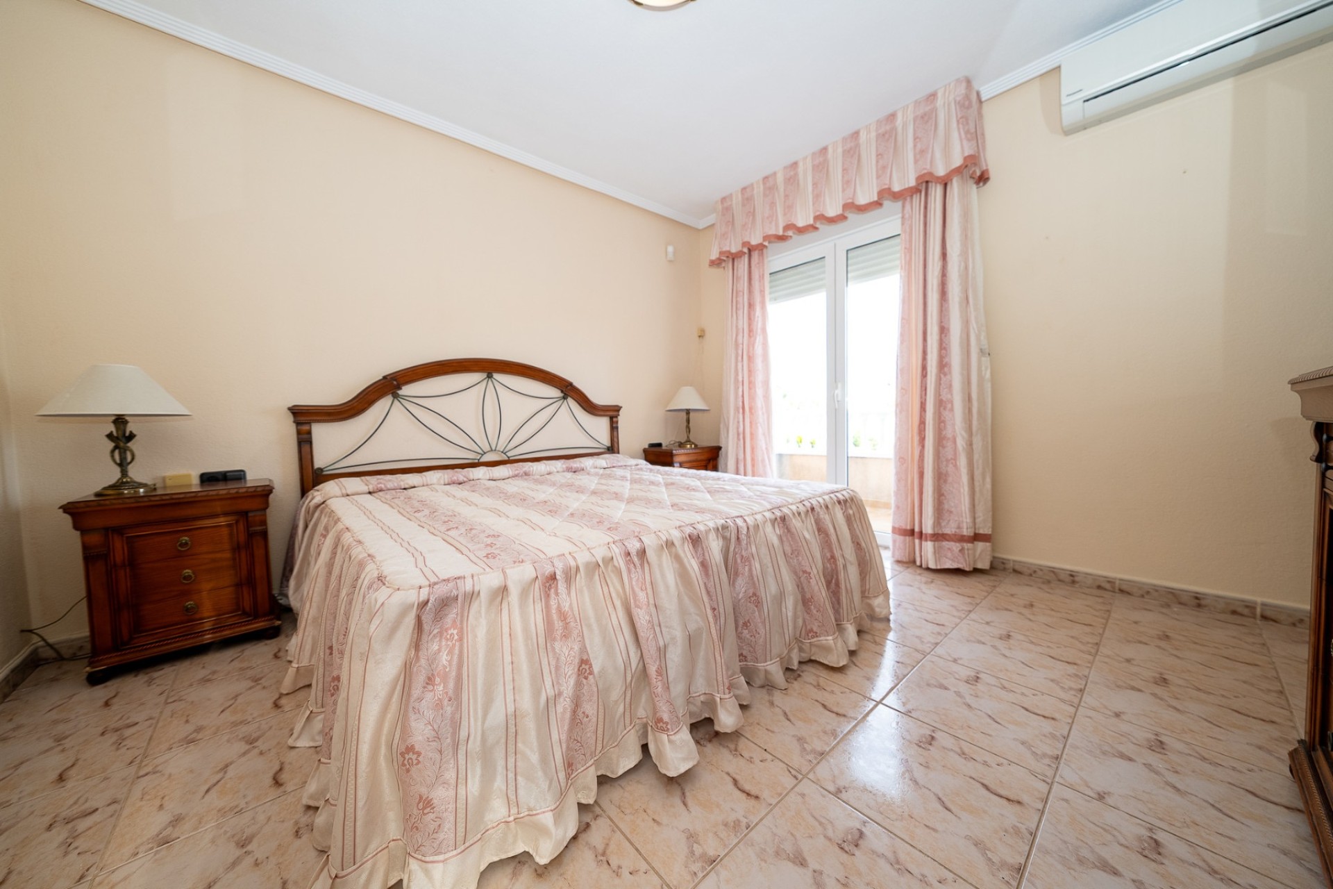 Resale - Doppelhaushälfte -
Torrevieja - El chaparral