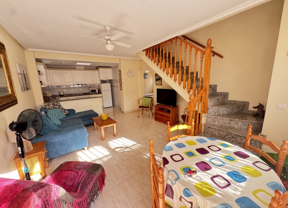 Resale - Doppelhaushälfte -
Villamartín